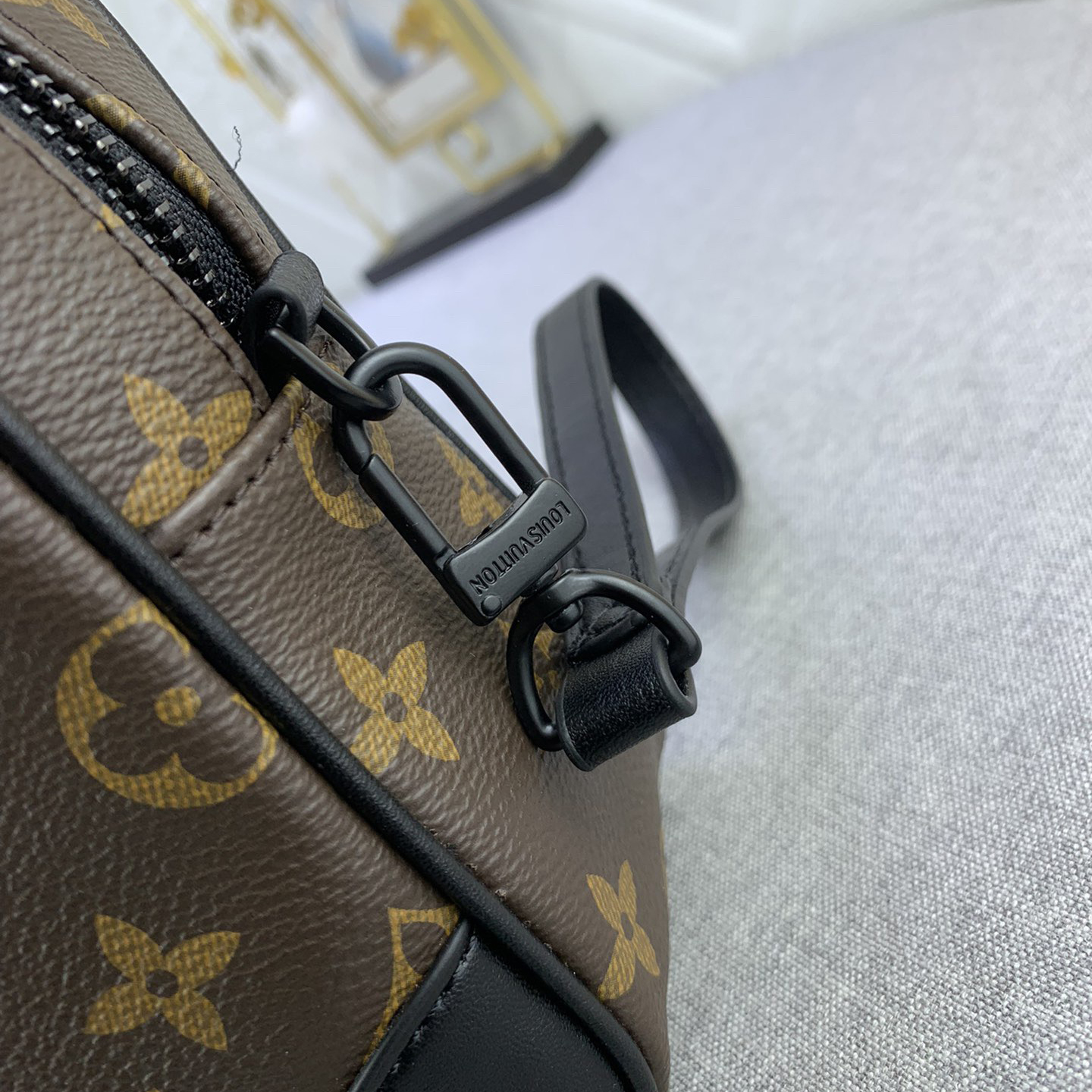 LV Designer Bag Shoulder Bag Luxury Bag Cosmetic Bag Wash Bag Wallet Crossbody Designer Bag Ladies Casual Handbag Chain Ladies Mini Bag