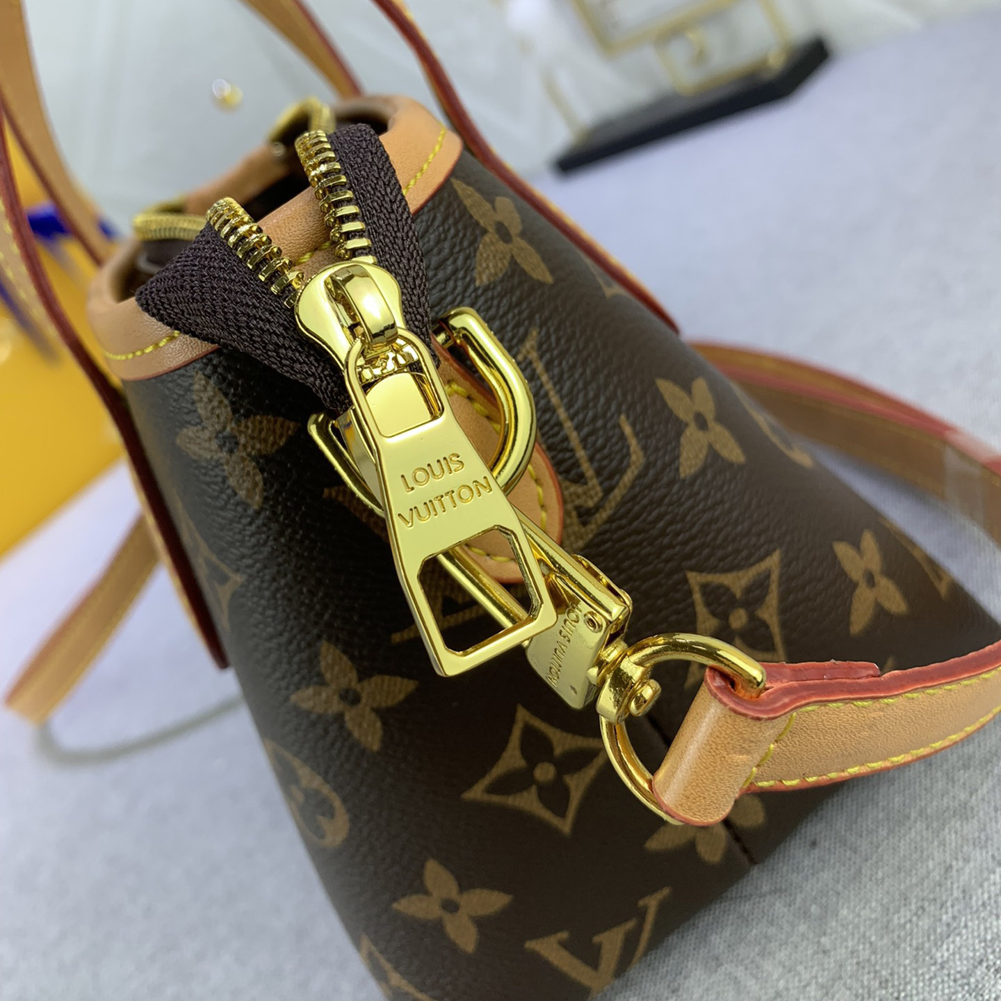 LV High Qualitys Women Lined With Linen Fabric Detachable Zipper Handbag Luxurys Handbags Ladies Designer Composite Bags Lady Clutch Bag Shoulder Tote Female Purse Wallet Hand Bag