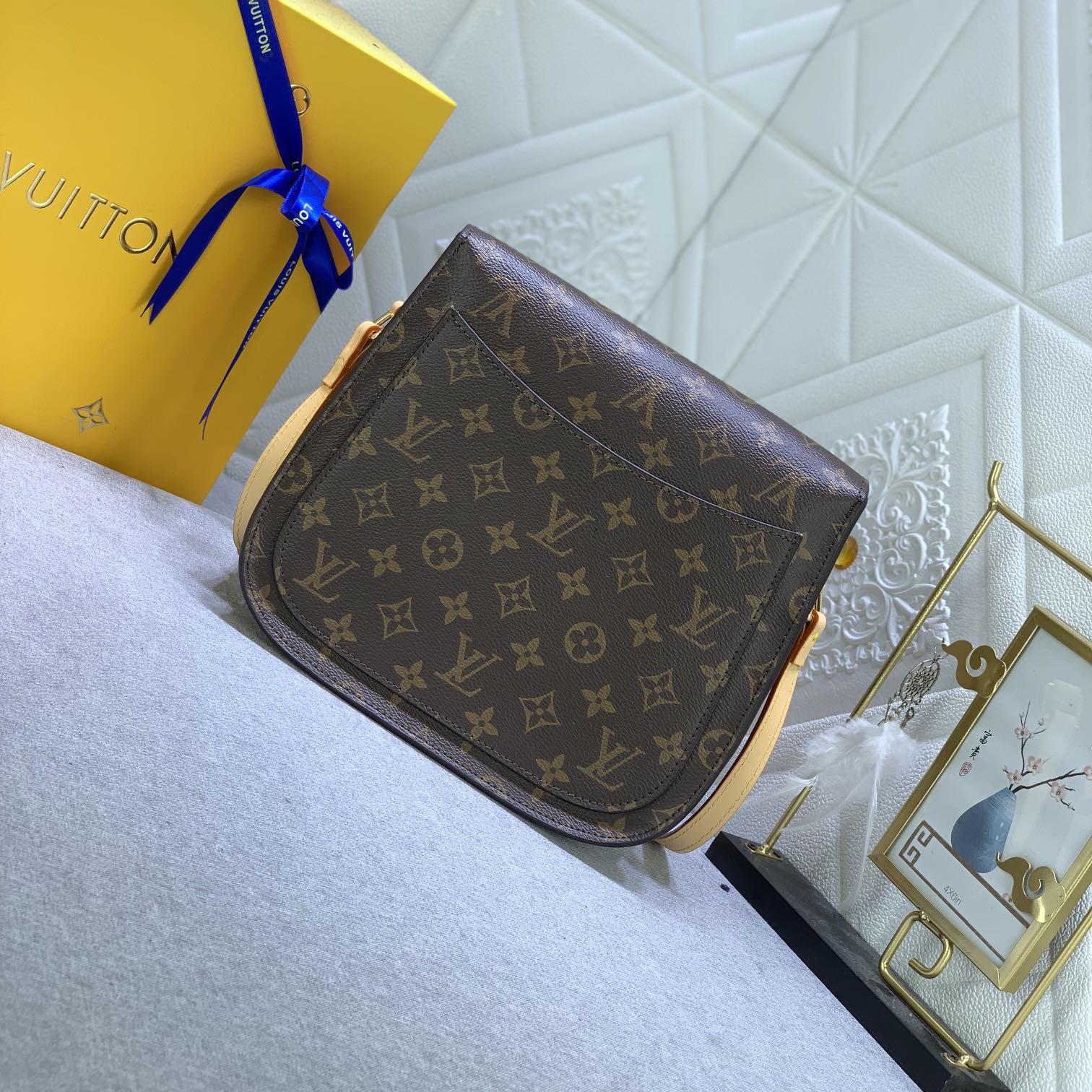 LV Designer Bagss Luxury Bag Classic Handbag Leisure Bag Adjustable Crossbody Shoulder Strap - Flap Magnetic Flap Opening And Closing Messenger Bag Women High Quality Leather Bag