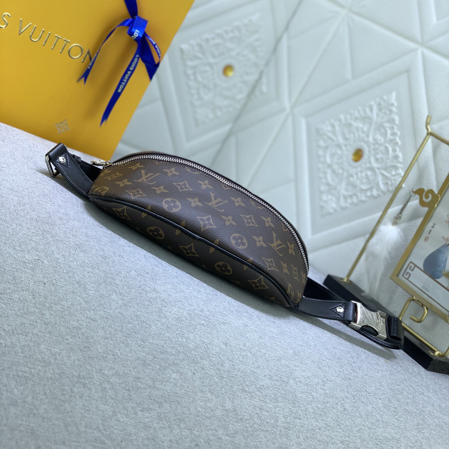 LV Fashion Nylon Waist Bag For Women Men Casual Belt Bags Zipper Chest Fanny Pack Mens Bumbag Leather Crossbody Sport Fannypacks