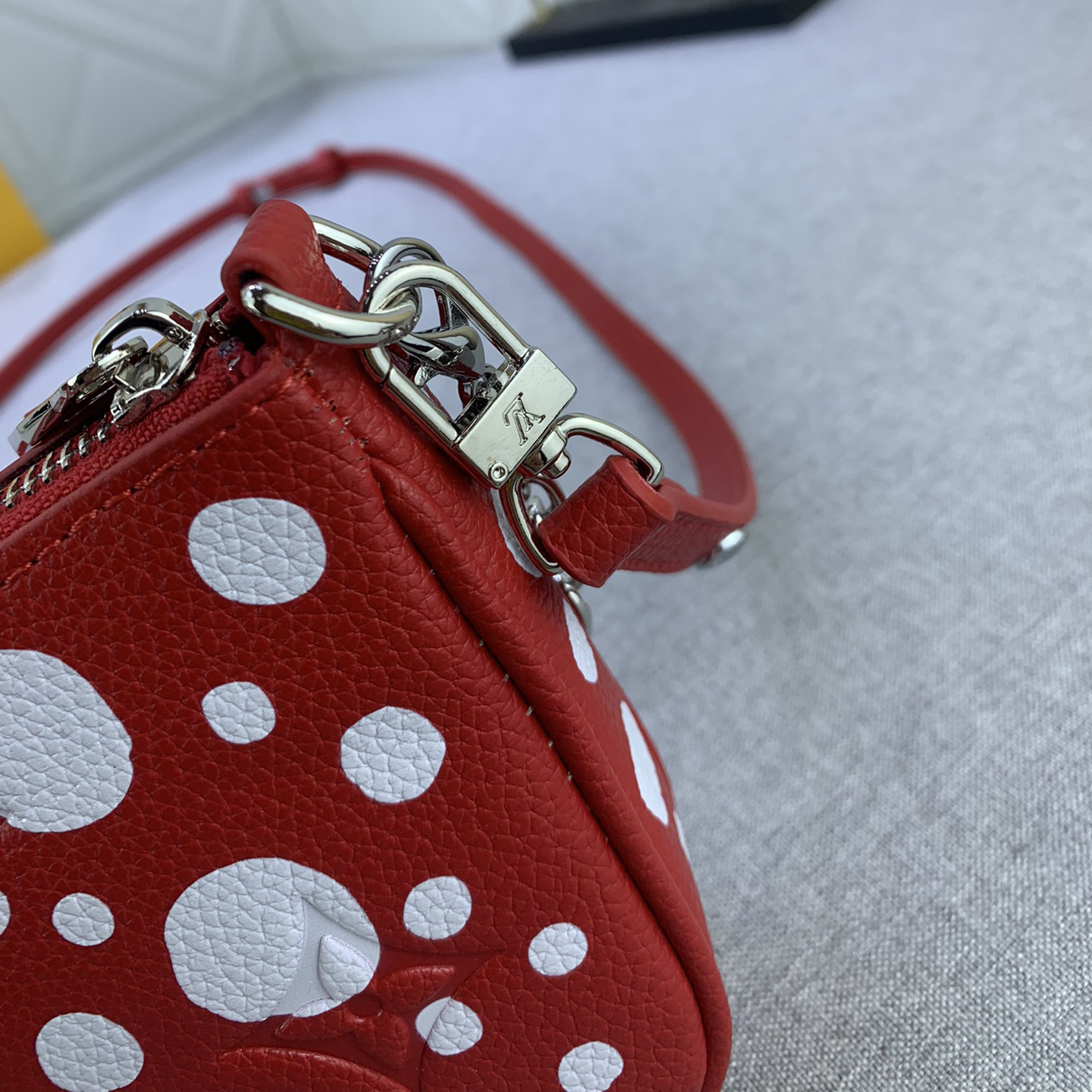 LV Designer Bagss Luxury Bag Classic Handbag Both The Chain And Adjustable Leather Shoulder Strap Can Be Disassembled The Canvas Surface Iconic Polka Dots Of Women Fashion Bag High Quality Leather Bag
