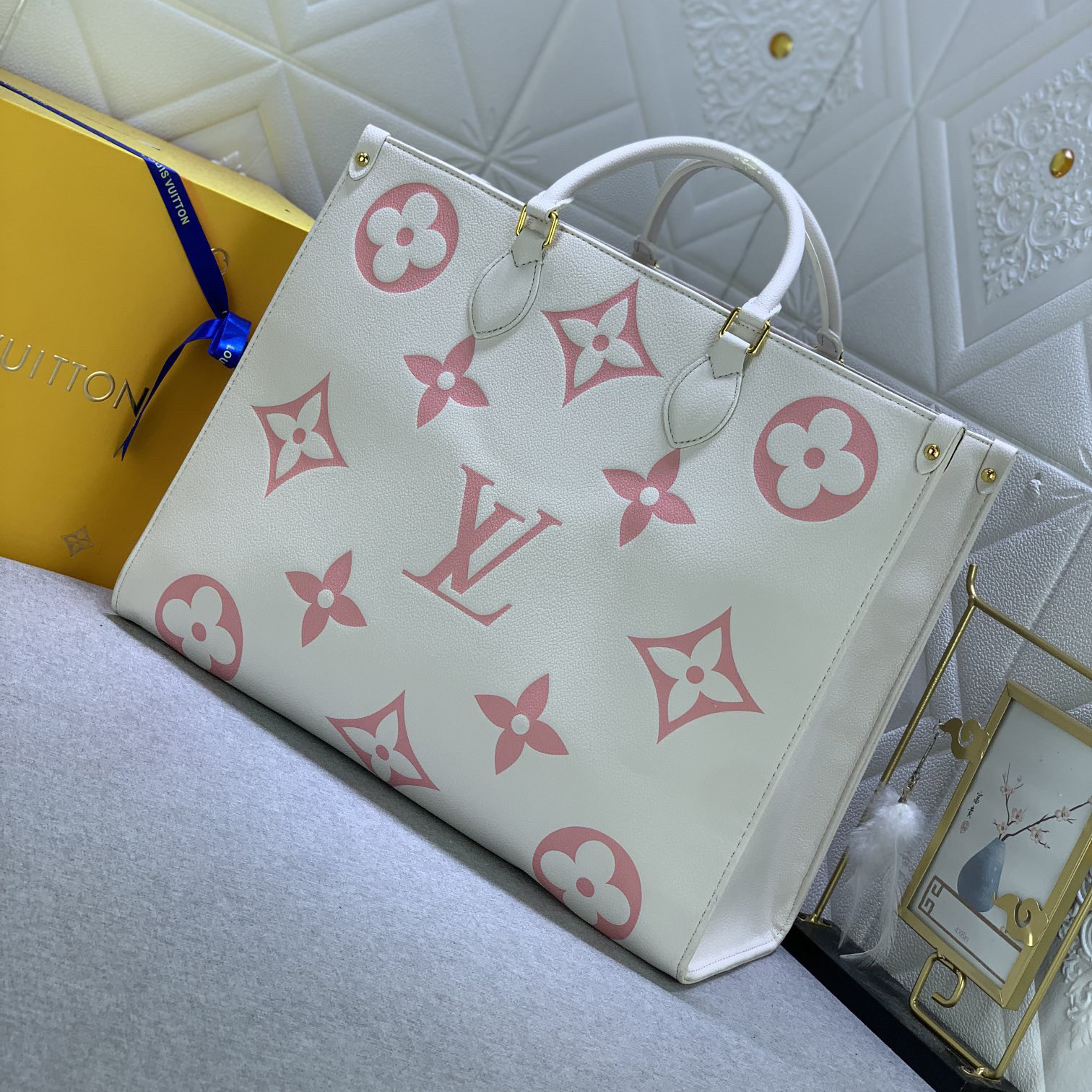 LV High Qualitys Women Handbag Equipped With Detachable And Adjustable Braided Leather Chain Strap For Easy Shoulder Or Crossbody Carrying Lady Clutch Shoulder Tote Female Purse Wallet Hand Bag