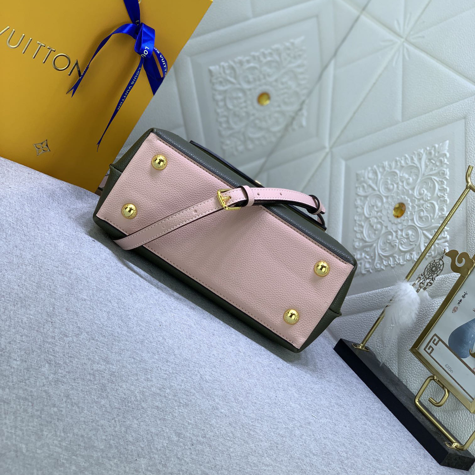 LV Designer Bagss Luxury Bag Classic Handbag Leisure Bag Exquisite Lines And Iconic Lv Padlocks Convey A Trendy Style Fashion Women High Quality Leather Bag