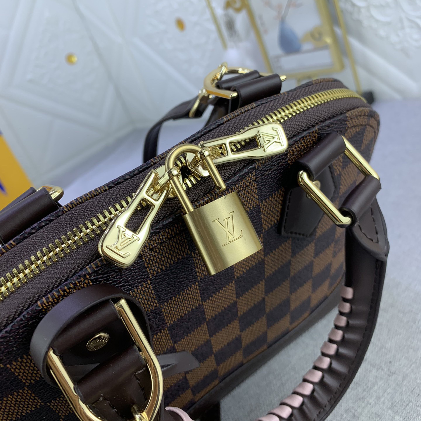 LV Designer Bagss Luxury Bag Classic Mini Handbag Detachable Handle And Detachable And Adjustable Strap Fashion Bag High Quality Leather Bag