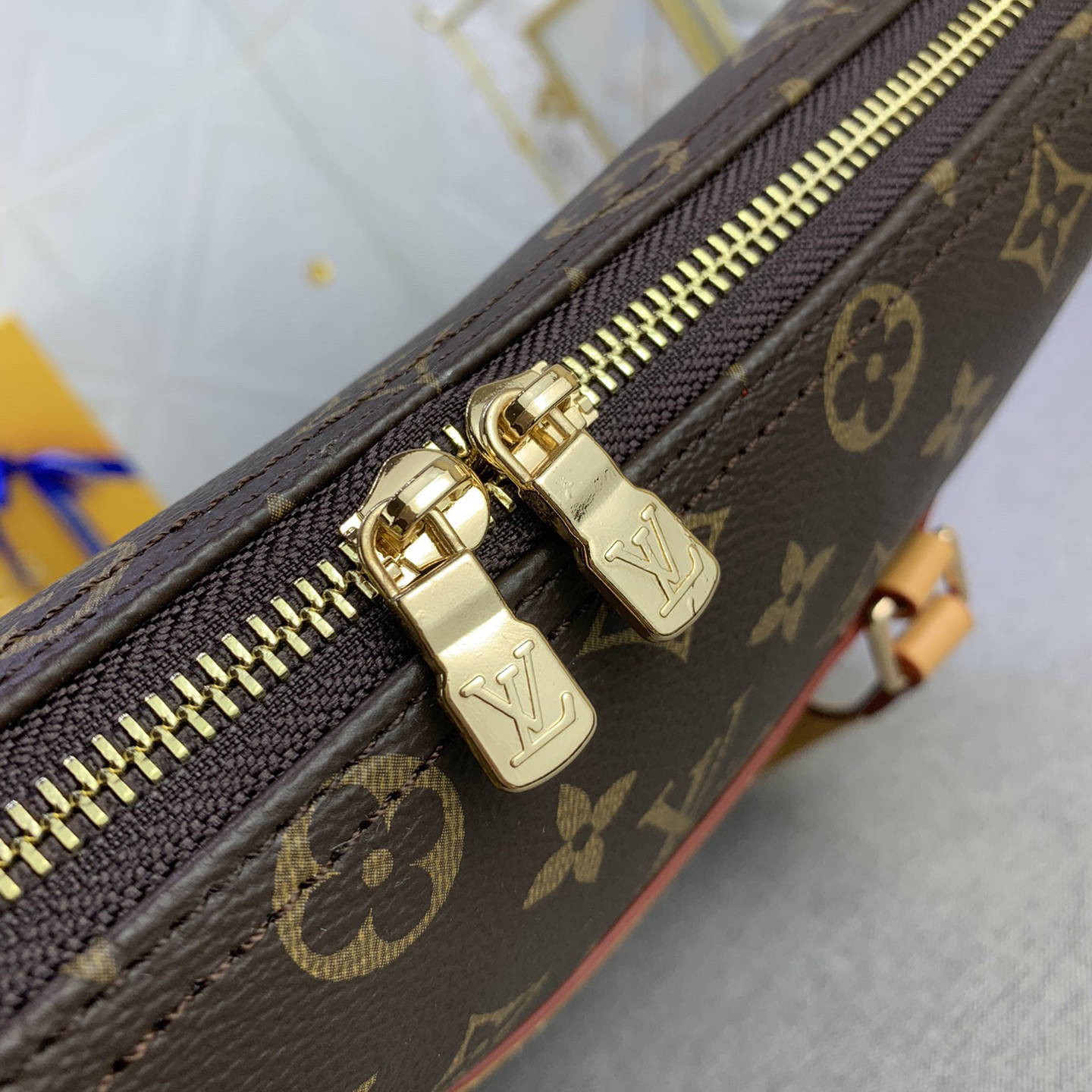 LV High Qualitys Women Bags Luxurys Handbags Ladies Designer Composite Bags Lady Clutch Bag Shoulder Tote Female Purse Wallet Hand Bag