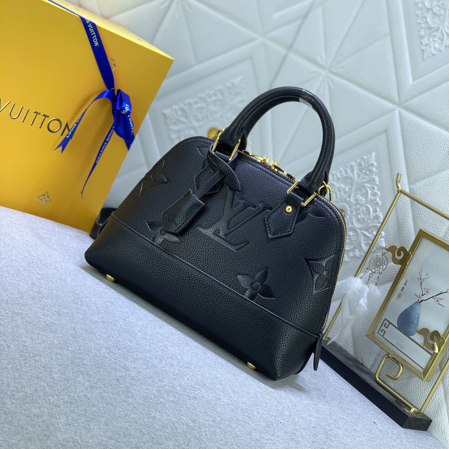 LV Designer Bagss Luxury Bag Classic Handbag Leisure Bag Embossed Shell Bag Fashion Women High Quality Leather Bag