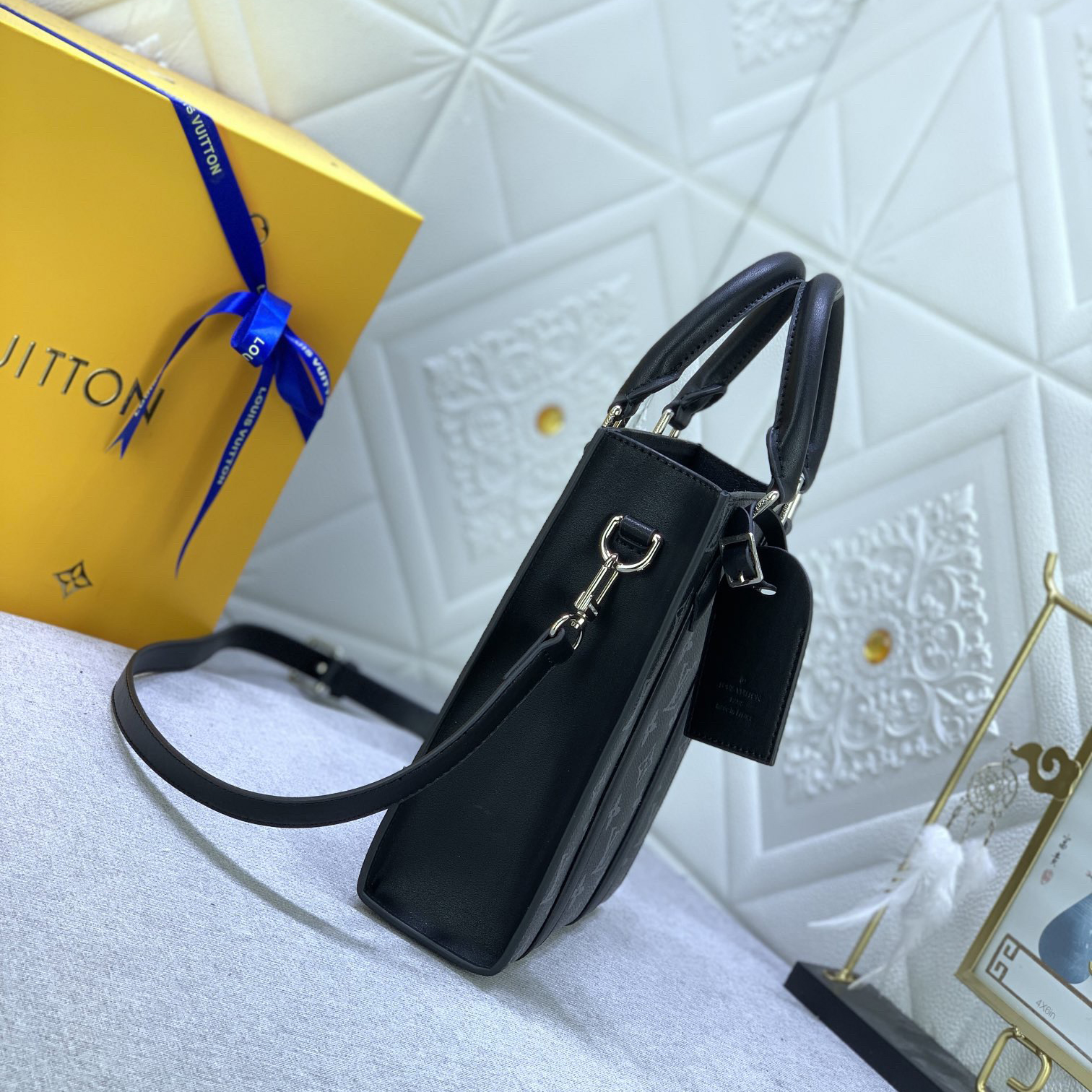 LV Designer Bagss Luxury Bag Classic Handbag Leisure Mini Bag Can Accommodate Smartphones, Wallets, And Keys Women High Quality Leather Bag