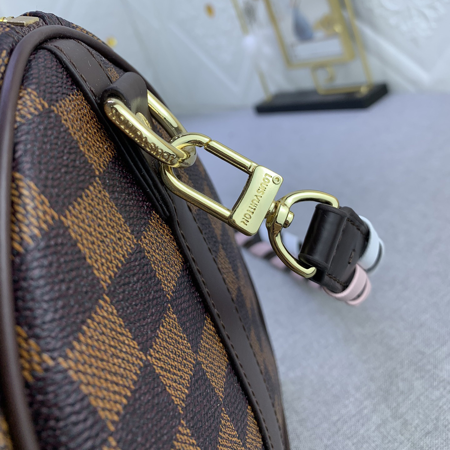 LV Designer Bagss Luxury Bag Classic Grid Handbag Pillow Bag Fashion Bag High Quality Leather Bag