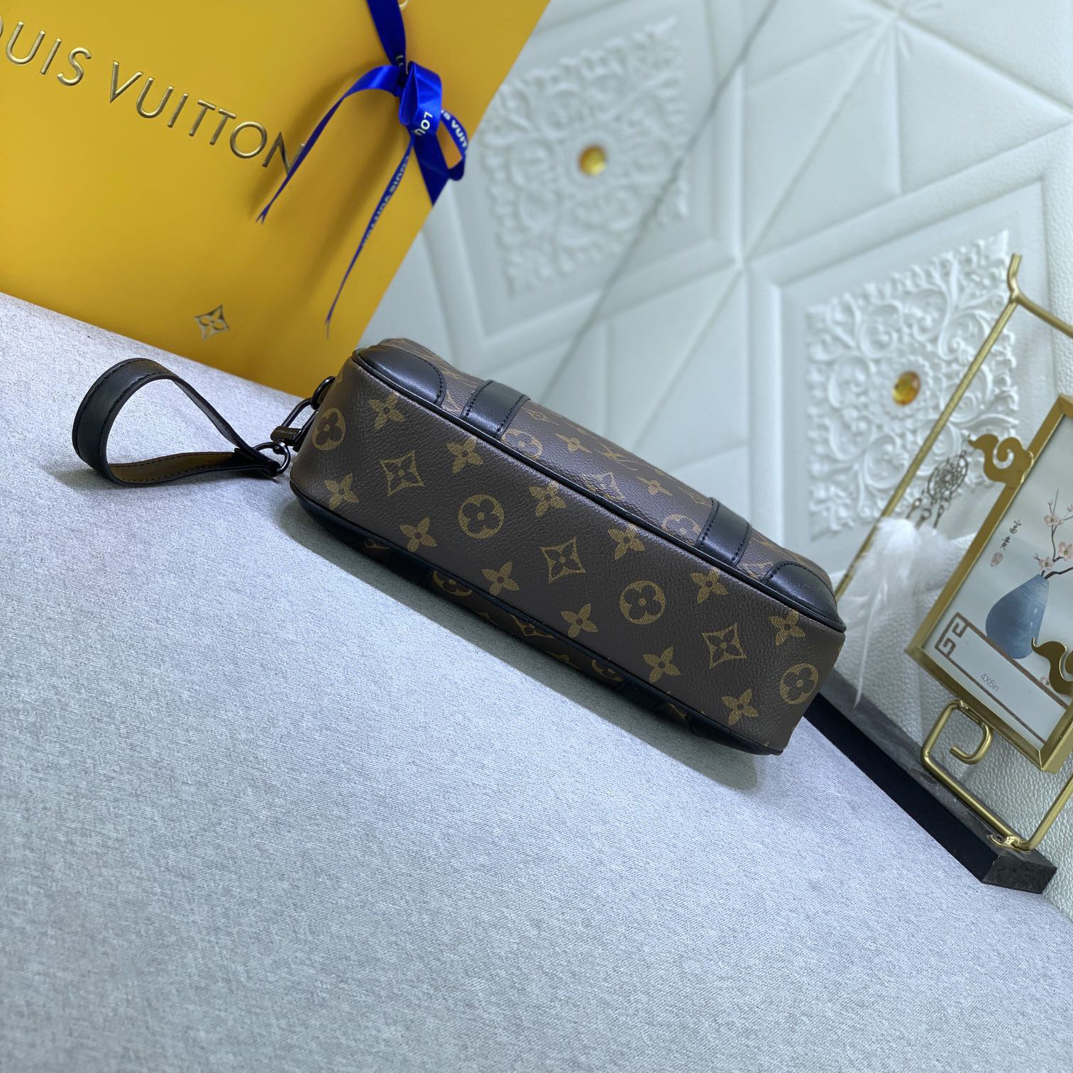 LV Designer Bag Shoulder Bag Luxury Bag Cosmetic Bag Wash Bag Wallet Crossbody Designer Bag Ladies Casual Handbag Chain Ladies Mini Bag