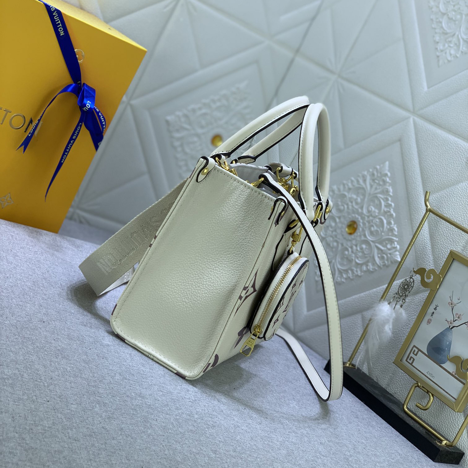 LV Designer Bagss Luxury Bag Classic Handbag Two Shoulder Strap The Long And Short Handles Are Easy To Carry Or Shoulder Back Women High Quality Leather Bag