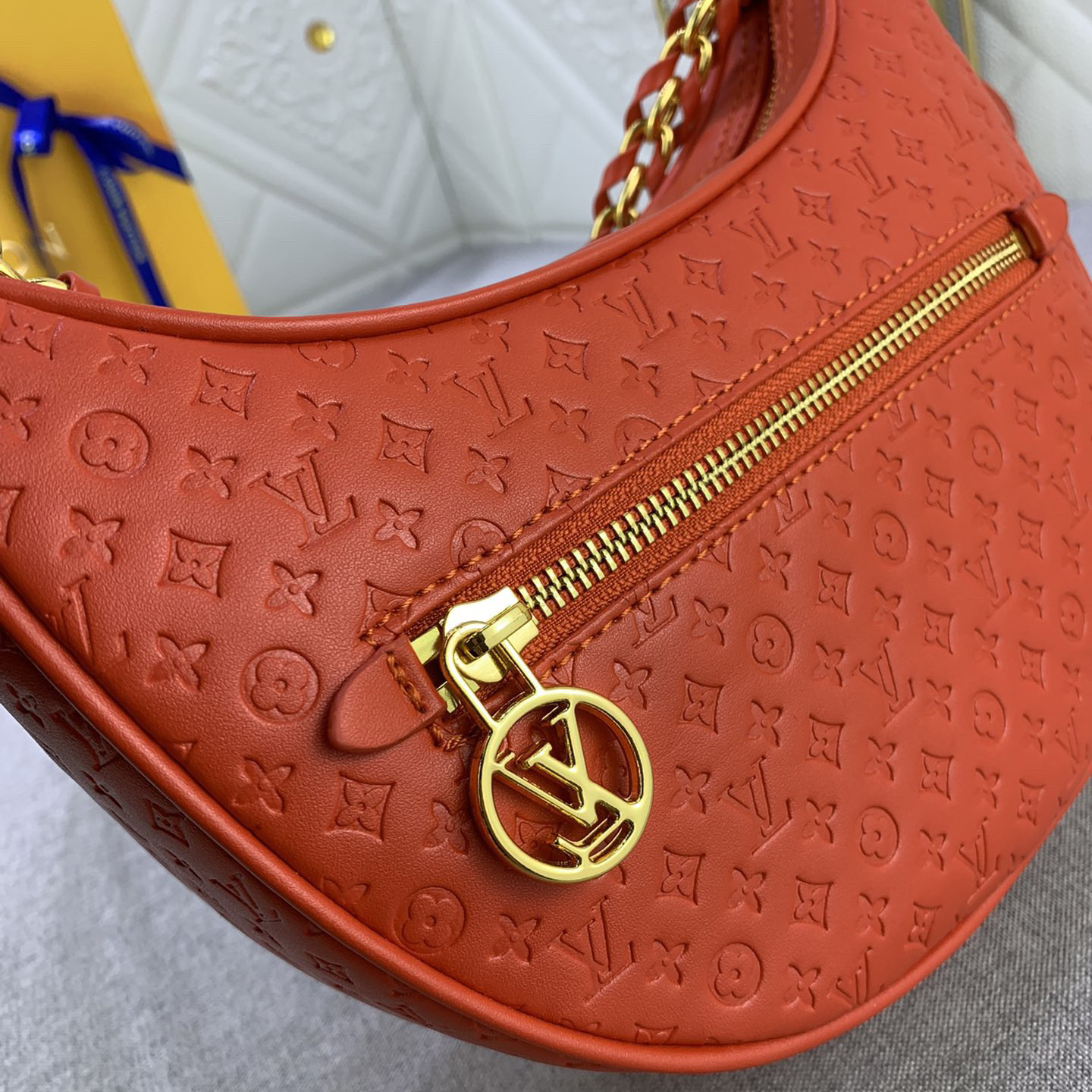 LV Designer Bag Shoulder Bag Luxury Bag Adjustable Shoulder Straps For Easy Shoulder Or Crossbody Crossbody Designer Bag Ladies Casual Handbag Chain Ladies Moon Package Half Circle Package Arc Package Pea Package Mini Bag