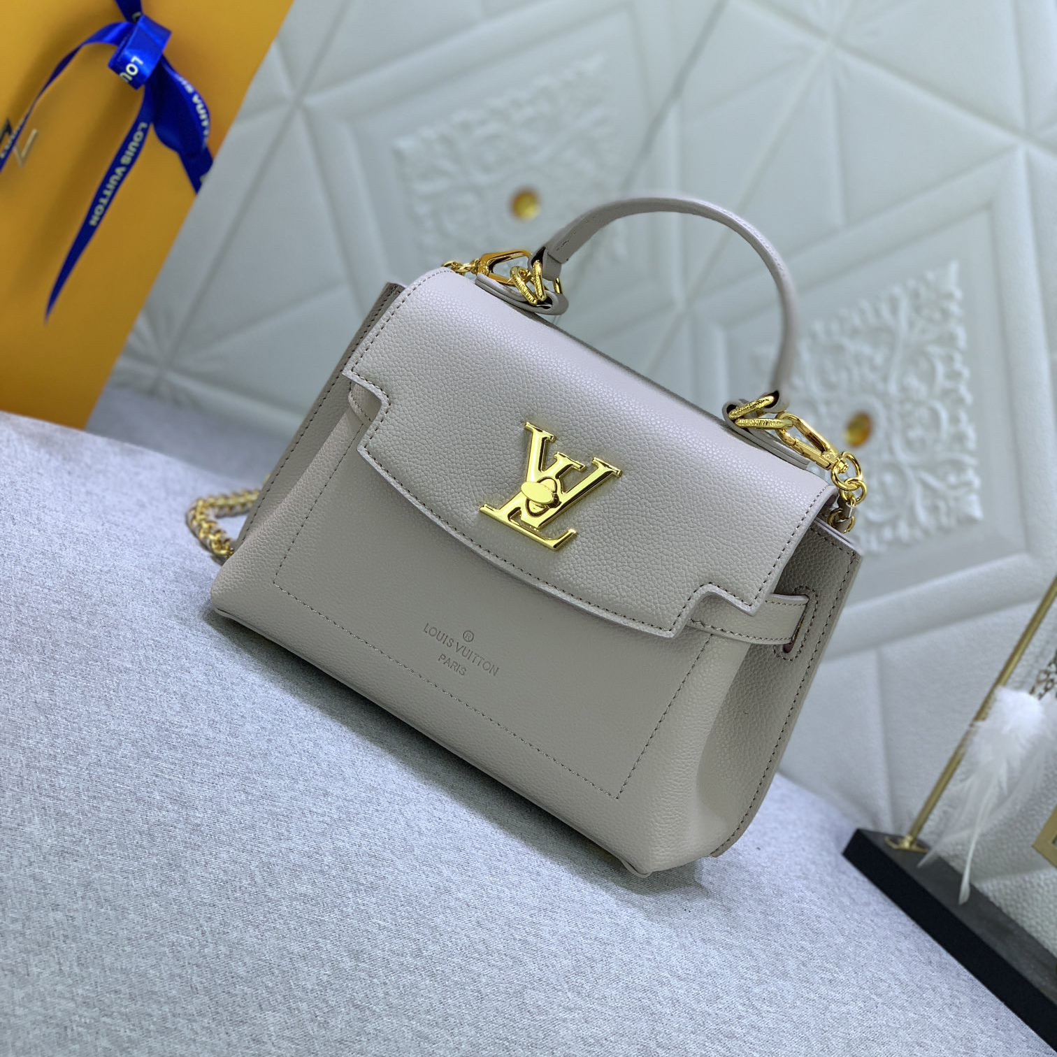 LV Designer Bagss Luxury Bag Classic Handbag Leisure Bag Exquisite Lines And Iconic Lv Padlocks Convey A Trendy Style Fashion Women High Quality Leather Bag