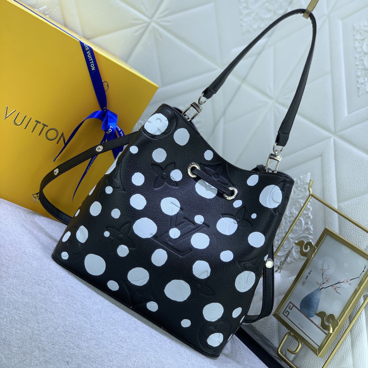 LV Designer Bagss Luxury Bag Classic Handbag Both The Chain And Adjustable Leather Shoulder Strap Can Be Disassembled The Canvas Surface Iconic Polka Dots Of Women Fashion Bag High Quality Leather Bag