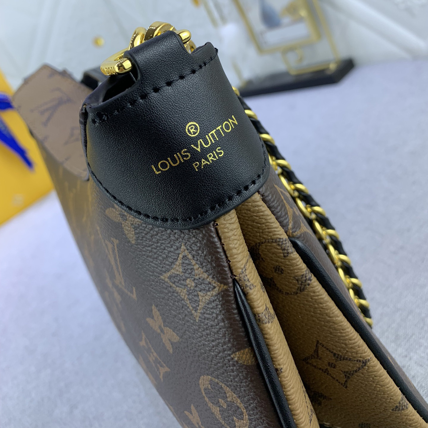 LV Designer Bag Shoulder Bag Luxury Bag Adjustable Shoulder Straps For Easy Shoulder Or Crossbody Crossbody Designer Bag Ladies Casual Handbag Chain Ladies Moon Package Half Circle Package Arc Package Pea Package Mini Bag