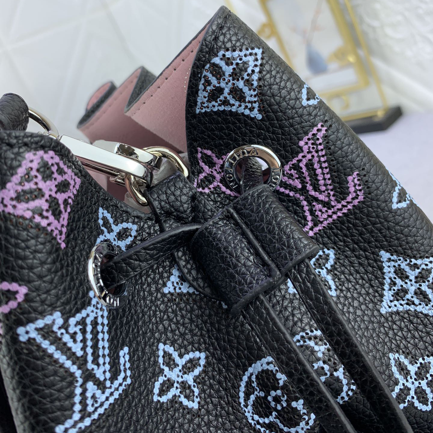 LV Designer Bagss Luxury Bag Classic Handbag Bucket Bag Detachable Handle And Detachable And Adjustable Strap Fashion Bag High Quality Leather Bag