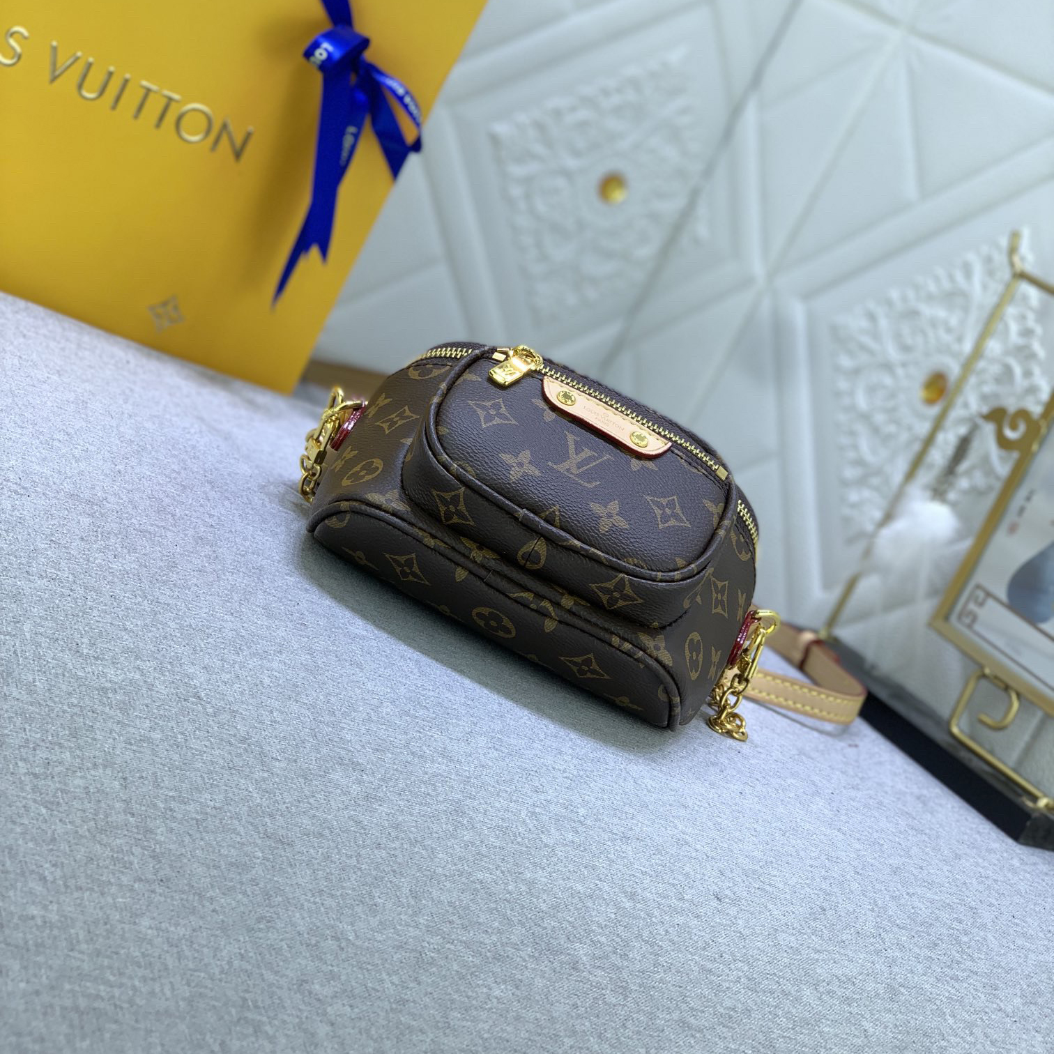 LV Designer Bag Shoulder Bag Luxury Bag Cosmetic Bag Wash Bag Wallet Crossbody Designer Bag Ladies Casual Handbag Chain Ladies Mini