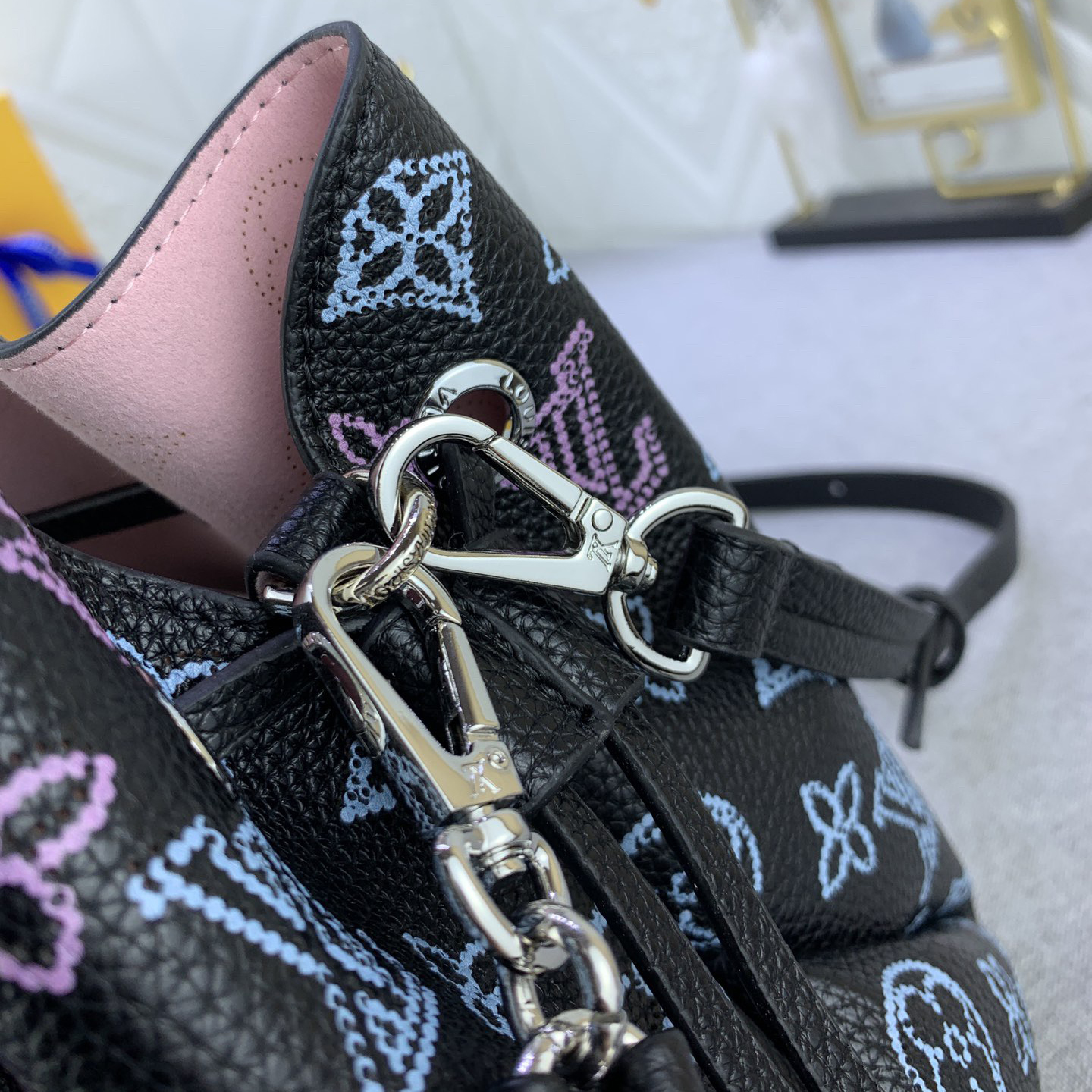 LV Designer Bagss Luxury Bag Classic Handbag Bucket Bag Detachable Handle And Detachable And Adjustable Strap Fashion Bag High Quality Leather Bag