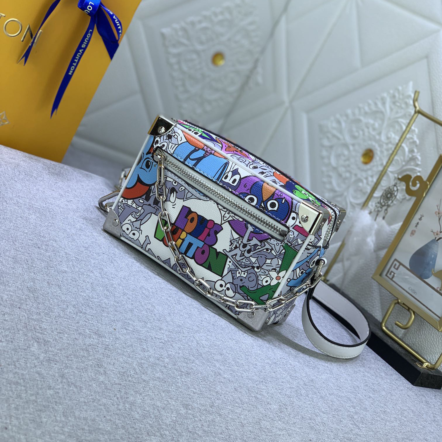 LV Designer Bag Shoulder Bag Luxury Bag Cosmetic Bag Wash Bag Wallet Crossbody Designer Bag Ladies Casual Handbag Chain Ladies Mini Bag