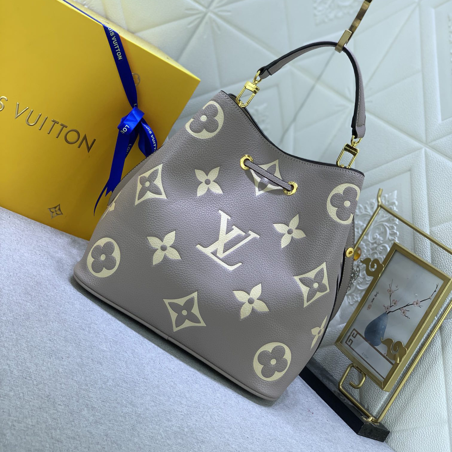 LV Designer Bagss Luxury Bag Classic Handbag Bucket Bag Detachable Handle And Detachable And Adjustable Strap Fashion Bag High Quality Leather Bag
