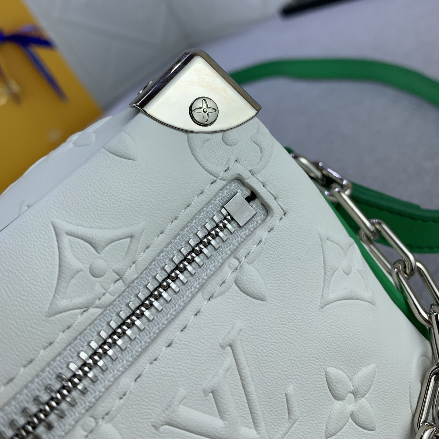 LV Designer Bag Shoulder Bag Luxury Bag Cosmetic Bag Wash Bag Wallet Crossbody Designer Bag Ladies Casual Handbag Chain Ladies Mini Bag