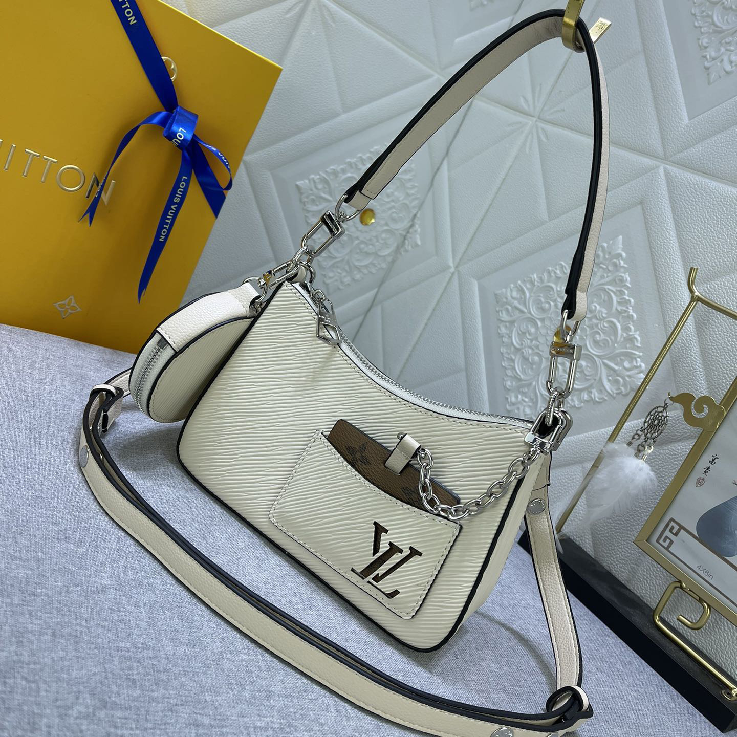 LV High Qualitys Women Handbag Equipped With Detachable And Adjustable Braided Leather Chain Strap For Easy Shoulder Or Crossbody Carrying Lady Clutch Shoulder Tote Female Purse Wallet Hand Bag