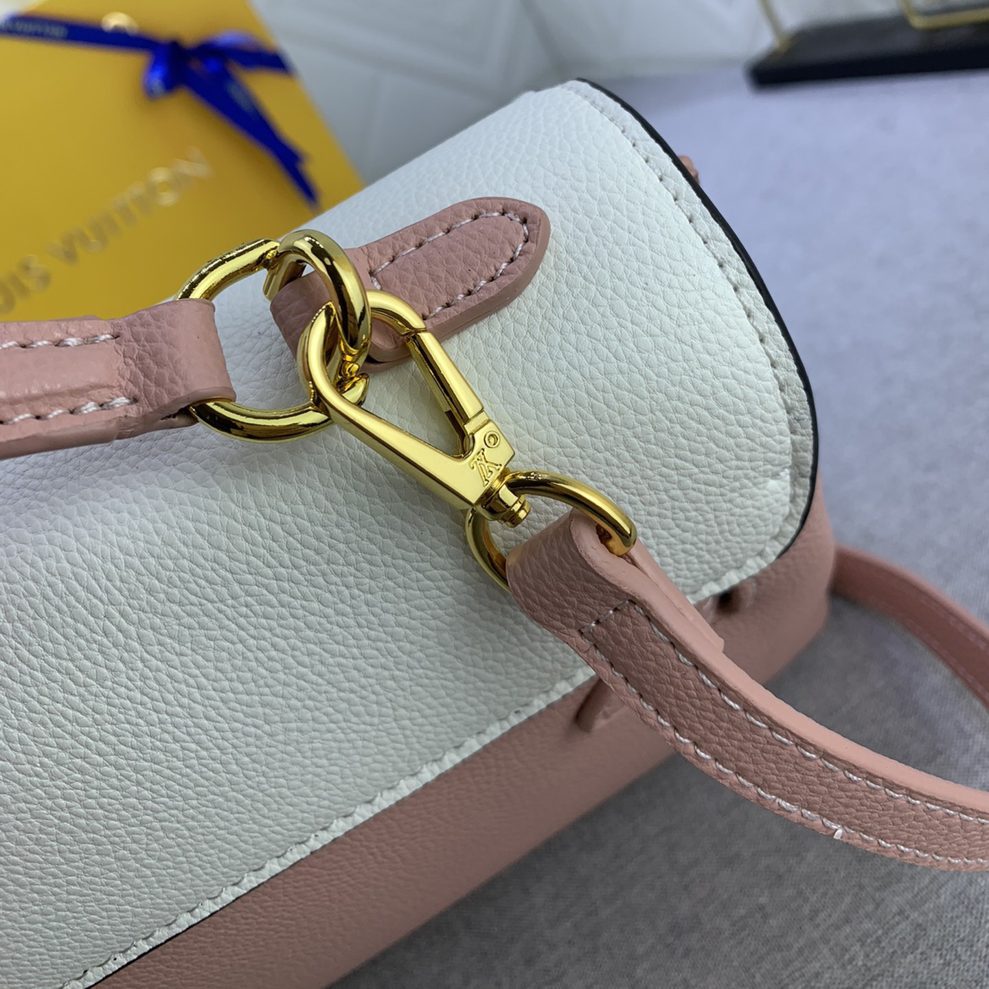 LV Designer Bagss Luxury Bag Classic Handbag Leisure Bag Exquisite Lines And Iconic Lv Padlocks Convey A Trendy Style Fashion Women High Quality Leather Bag