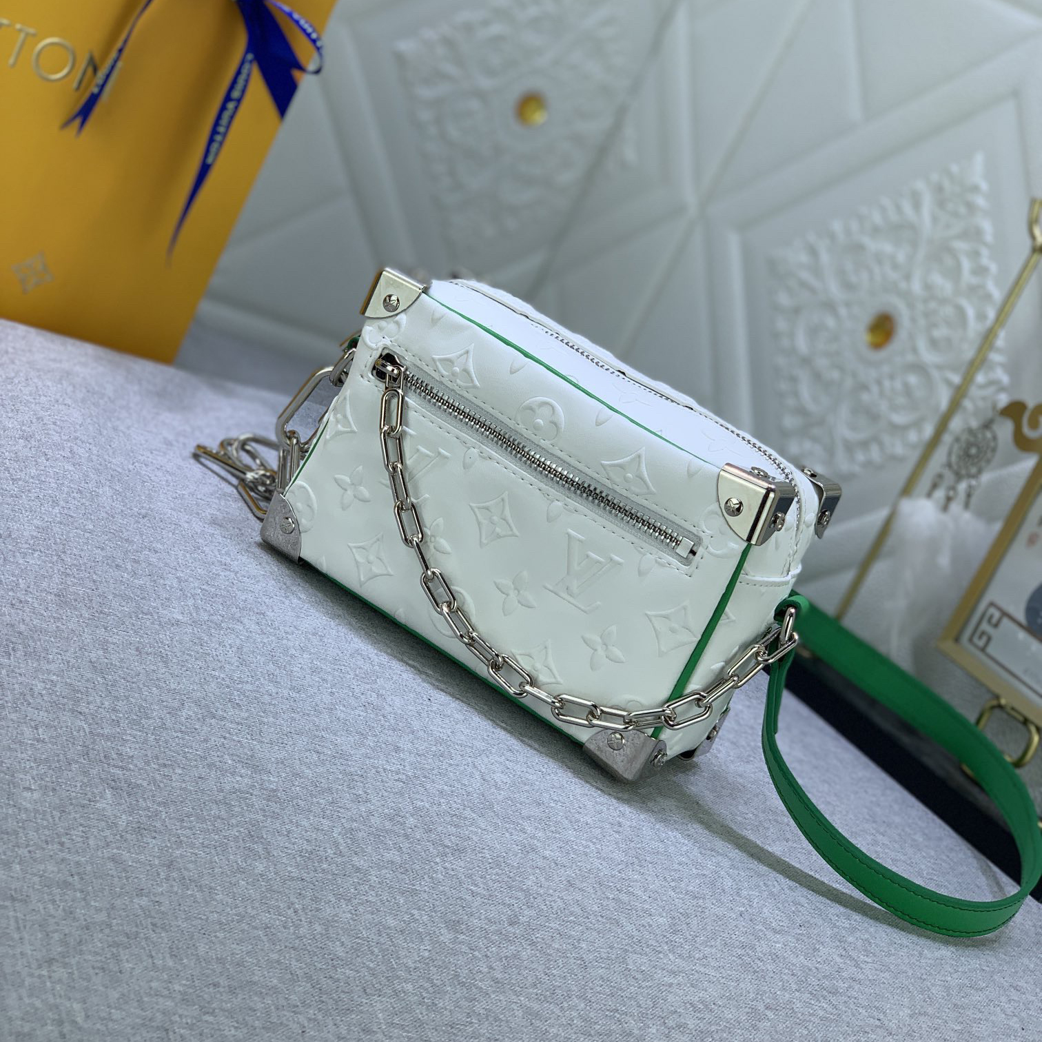LV Designer Bag Shoulder Bag Luxury Bag Cosmetic Bag Wash Bag Wallet Crossbody Designer Bag Ladies Casual Handbag Chain Ladies Mini Bag