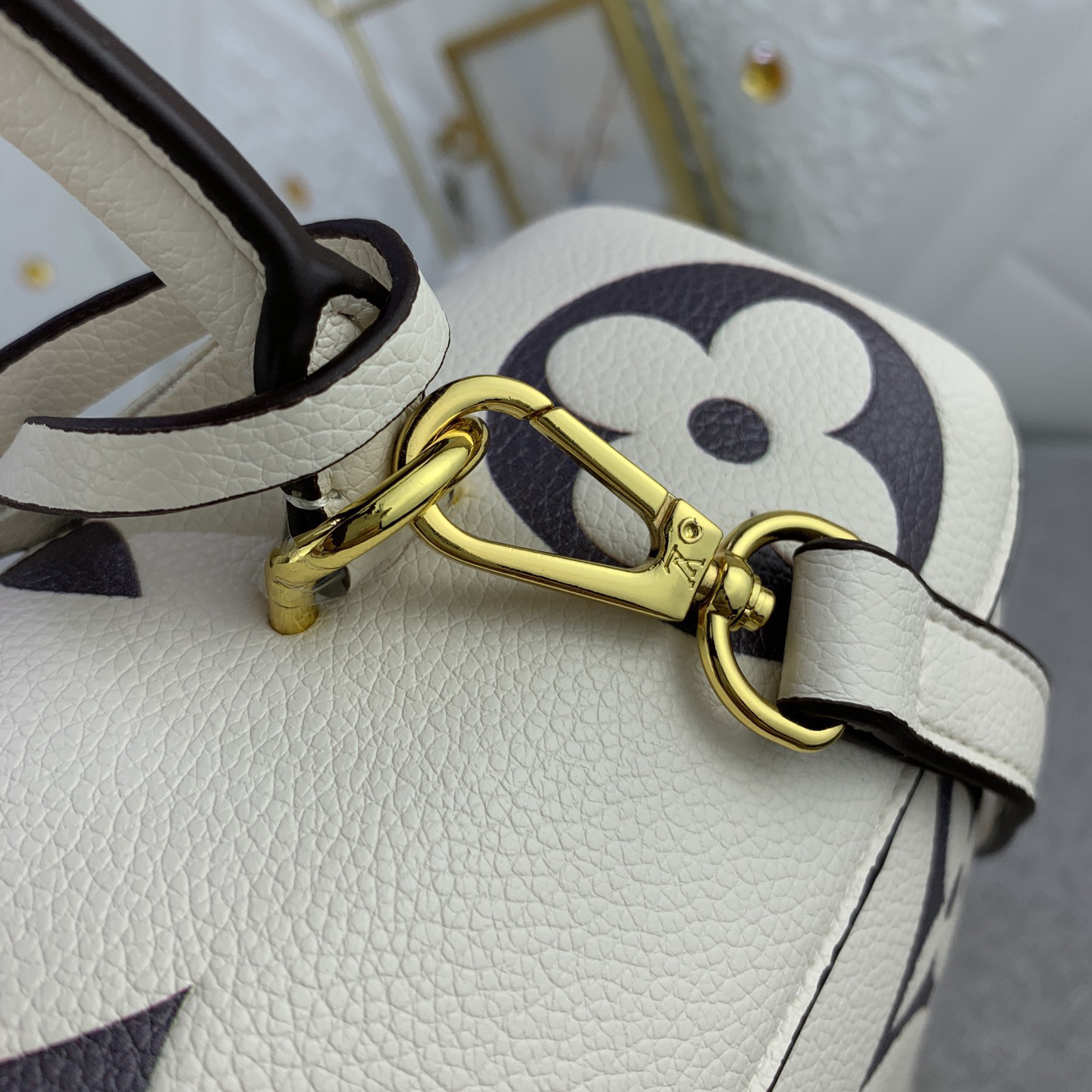 LV Designer Bagss Luxury Bag Classic Handbag Handheld Shoulder Back Crossbody Detachable Strap Fashion Bag High Quality Leather Bag