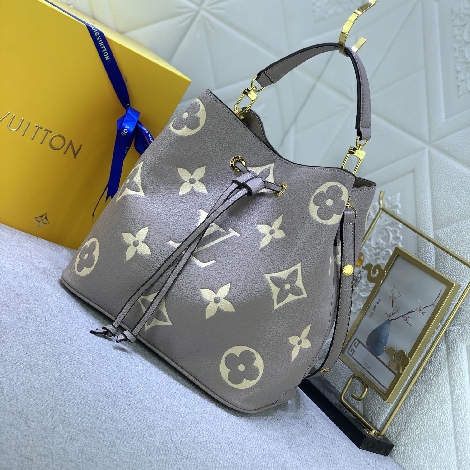 LV Designer Bagss Luxury Bag Classic Handbag Bucket Bag Detachable Handle And Detachable And Adjustable Strap Fashion Bag High Quality Leather Bag