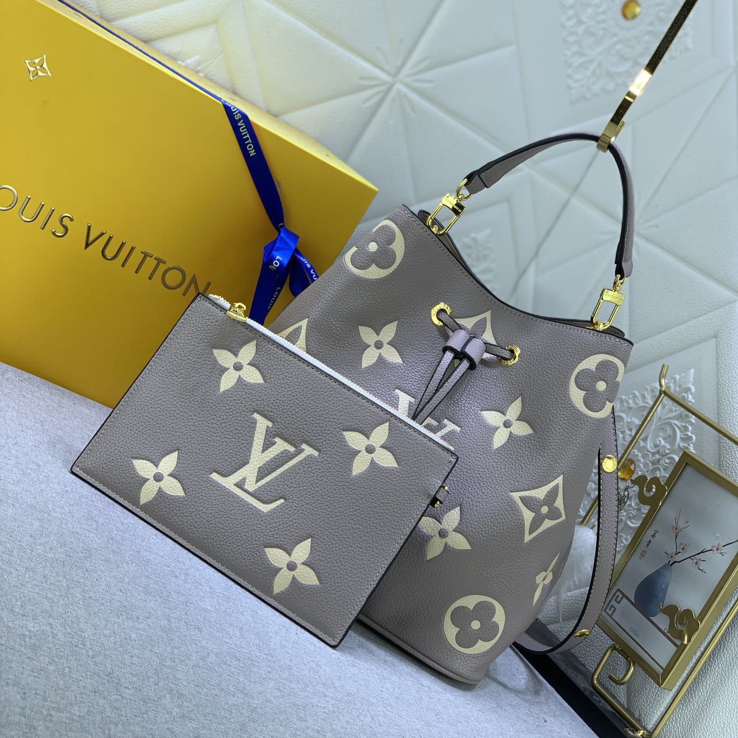 LV Designer Bagss Luxury Bag Classic Handbag Bucket Bag Detachable Handle And Detachable And Adjustable Strap Fashion Bag High Quality Leather Bag