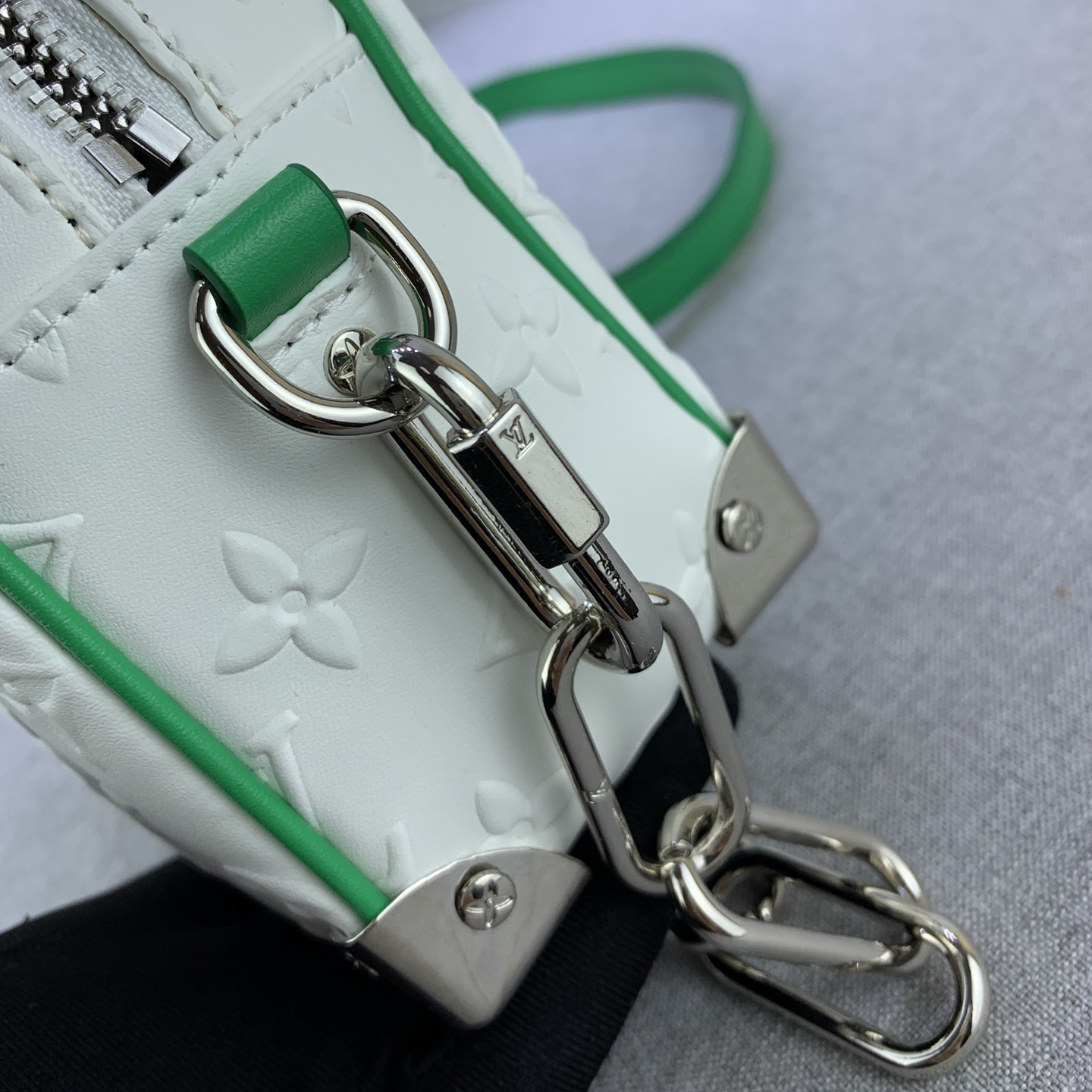 LV Designer Bag Shoulder Bag Luxury Bag Cosmetic Bag Wash Bag Wallet Crossbody Designer Bag Ladies Casual Handbag Chain Ladies Mini Bag