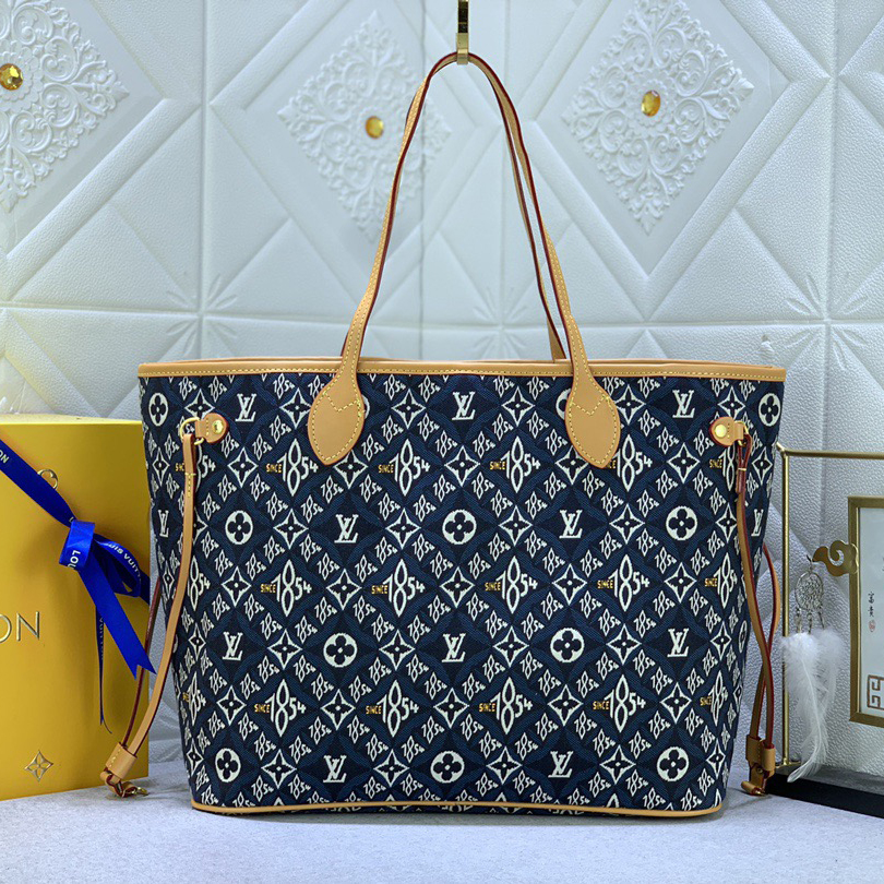 LV Designer Bagss Luxury Bag Shoulder Bag Canvas And Leather Edging Create A Design That Fits The Body Shape Large Inner Bag Ladies Fashion Bag High Quality Leather Bag