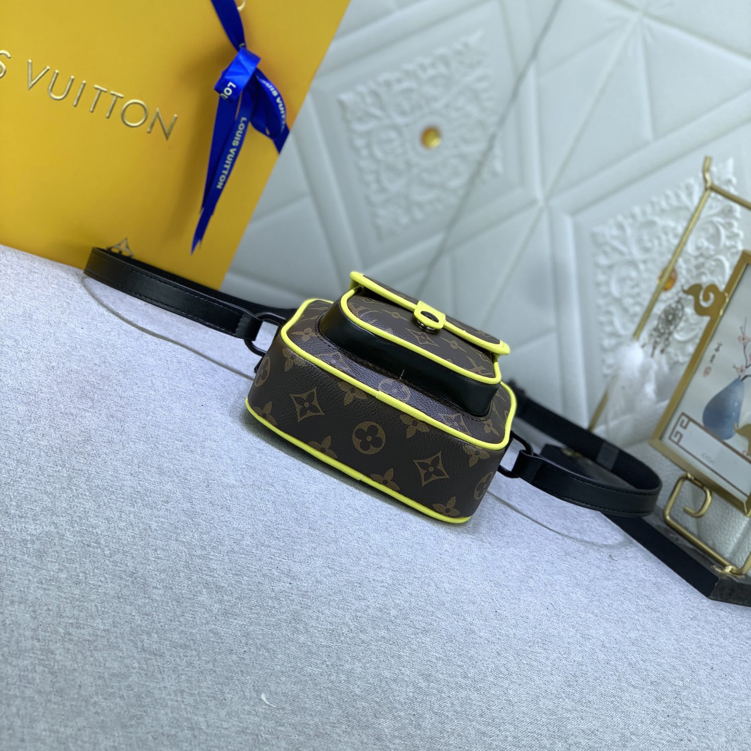 LV Designer Bag Shoulder Bag Luxury Bag Cosmetic Bag Wash Bag Wallet Crossbody Designer Bag Ladies Casual Handbag Chain Ladies Mini Bag