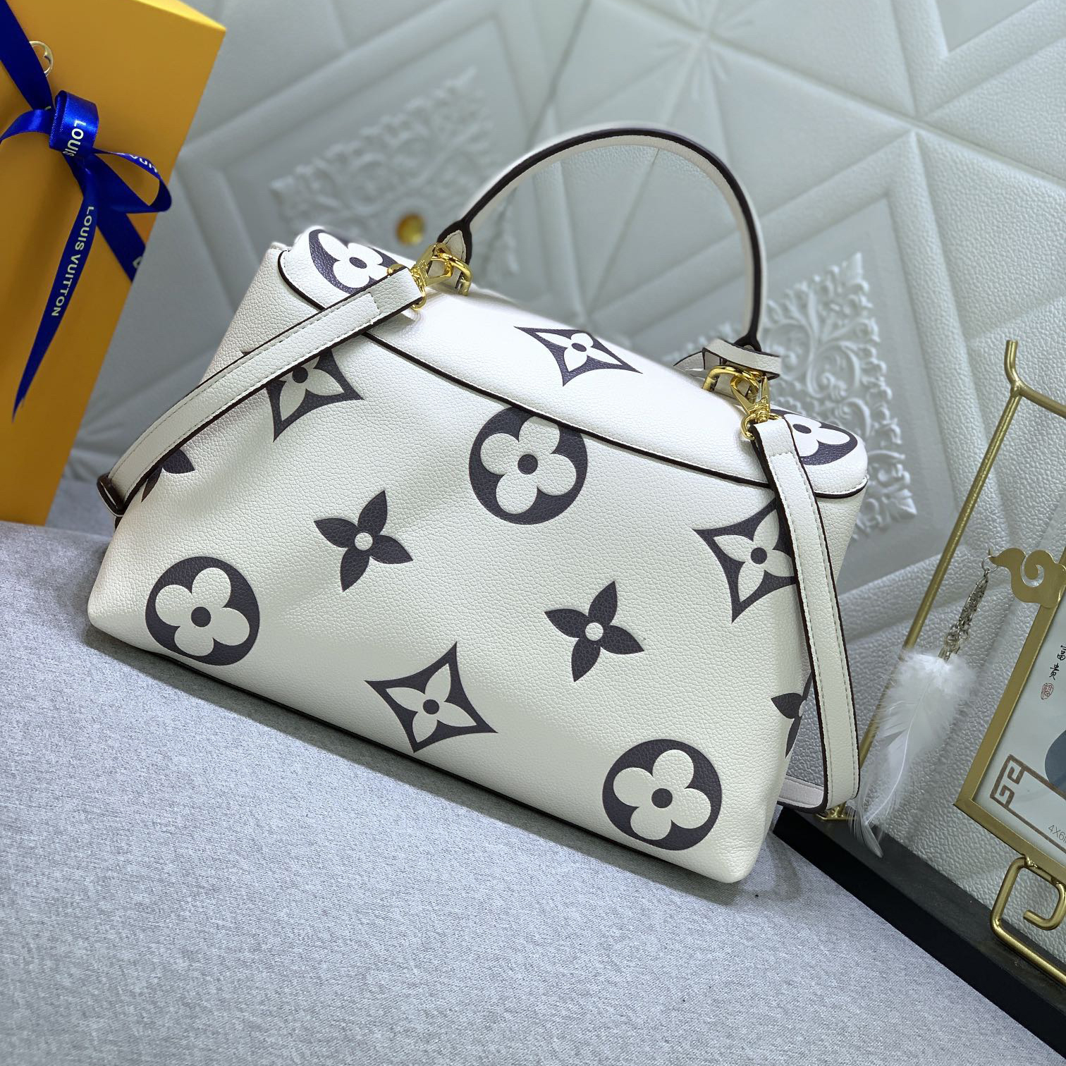 LV Designer Bagss Luxury Bag Classic Handbag Handheld Shoulder Back Crossbody Detachable Strap Fashion Bag High Quality Leather Bag