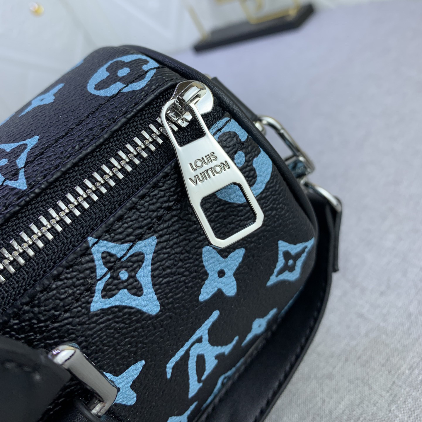 LV High Qualitys Women Bags Luxurys Handbags Unisex Traveling Bag Cleverly Using Leather Handle And Detachable Shoulder Strap, Trendy Style Easily Accompanies You Shoulder Tote Female Purse Wallet Hand Bag