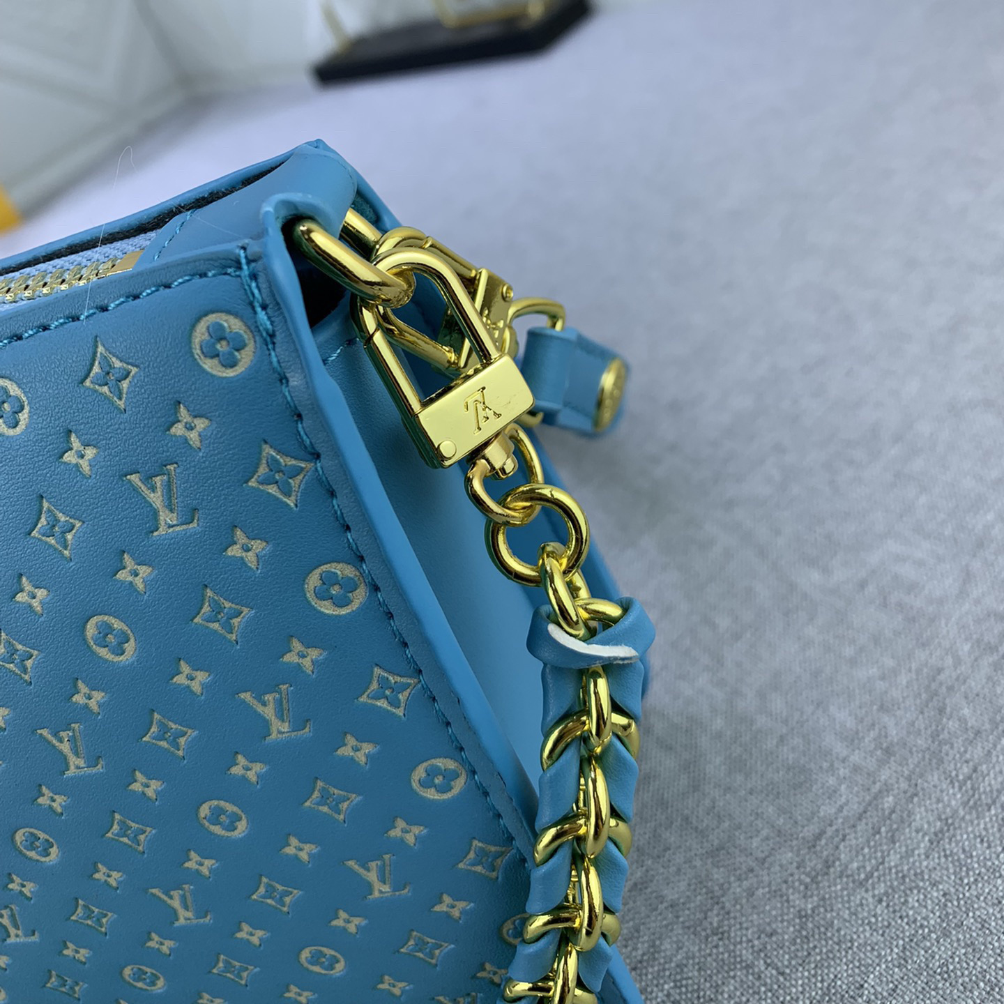 LV High Qualitys Women Handbag Equipped With Detachable And Adjustable Braided Leather Chain Strap For Easy Shoulder Or Crossbody Carrying Lady Clutch Shoulder Tote Female Purse Wallet Hand Bag