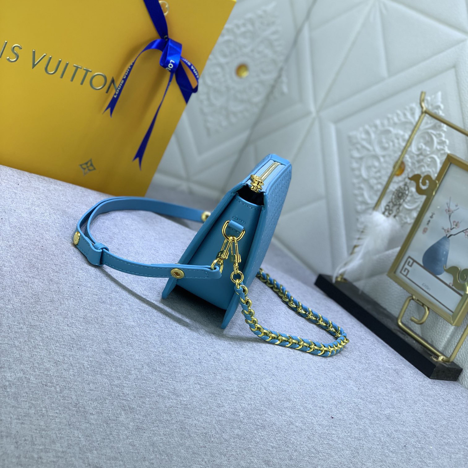 LV High Qualitys Women Handbag Equipped With Detachable And Adjustable Braided Leather Chain Strap For Easy Shoulder Or Crossbody Carrying Lady Clutch Shoulder Tote Female Purse Wallet Hand Bag