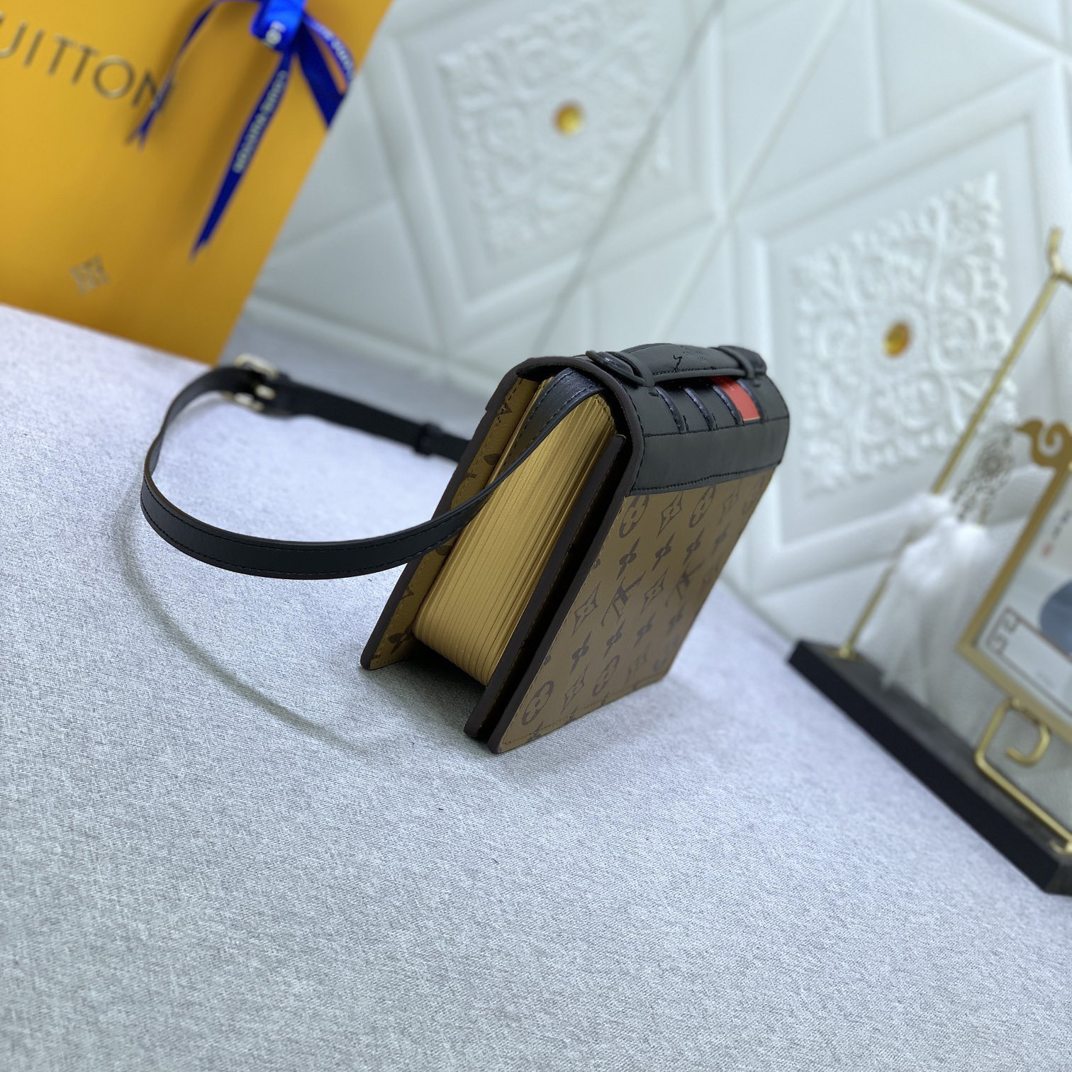 LV High Quality Women Shoulder Bags Luxury Leather Lining And Splicing Parts Build The Appearance Of Book Pages And Ridges Ladies Clutch Bag Shoulder Tote Female Purse Wallet Hand Bag