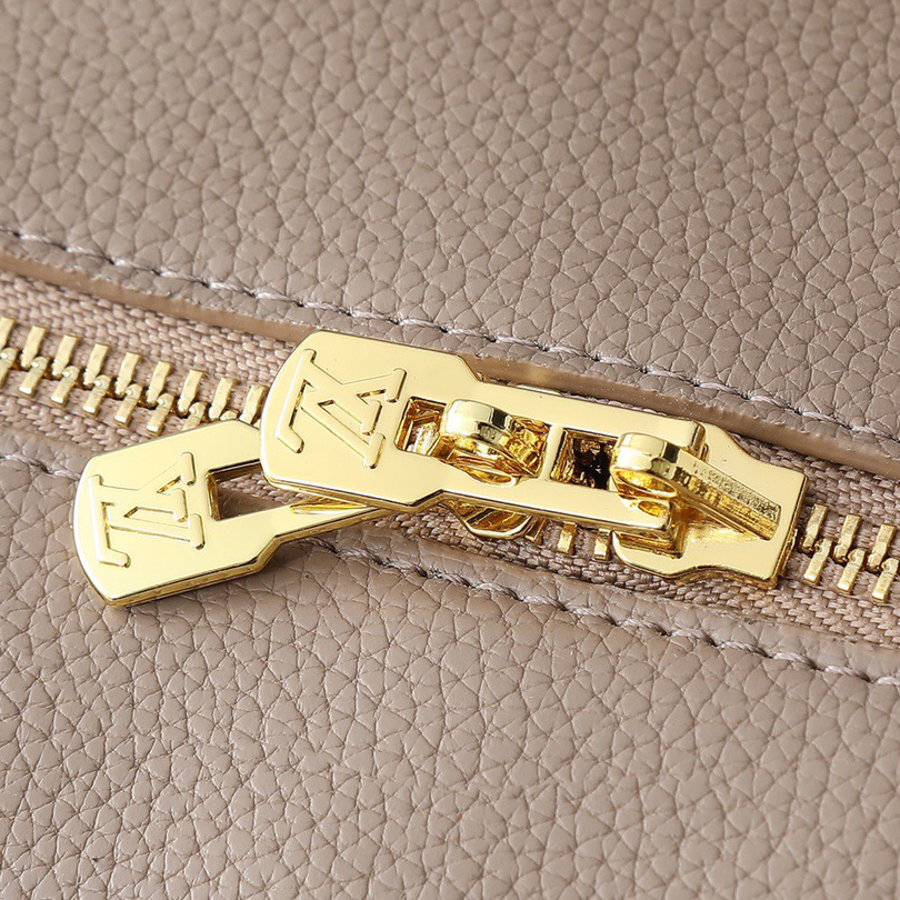 LV High qualitys Women Shoulder Bags Luxurys Ladies Clutch Bag Shoulder Tote Female Purse Wallet Hand Bag