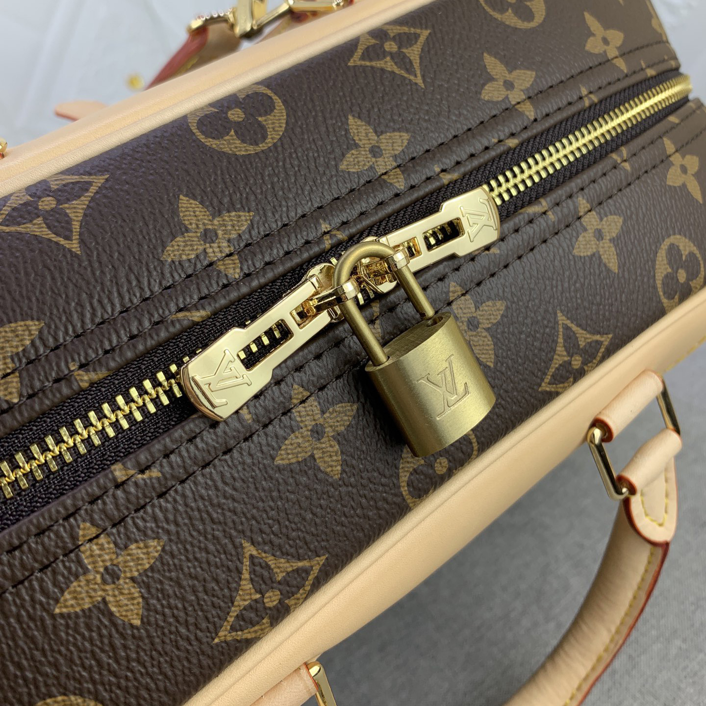 LV High qualitys Women Bags Luxurys Handbags Ladies Clutch Bag Shoulder Tote Female Purse Wallet Hand Bag