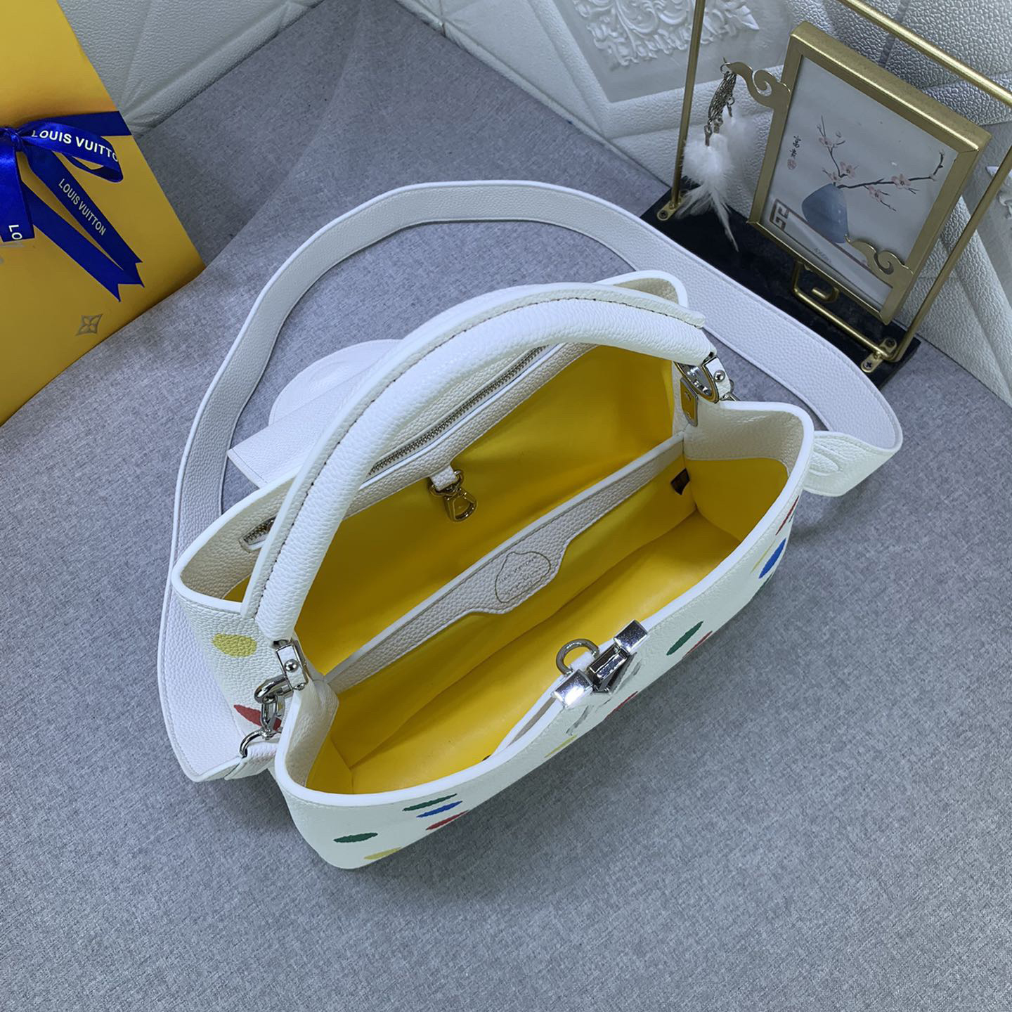 LV Designer Bagss Luxury Bag Classic Handbag Both The Chain And Adjustable Leather Shoulder Strap Can Be Disassembled The Canvas Surface Iconic Polka Dots Of Women Fashion Bag High Quality Leather Bag