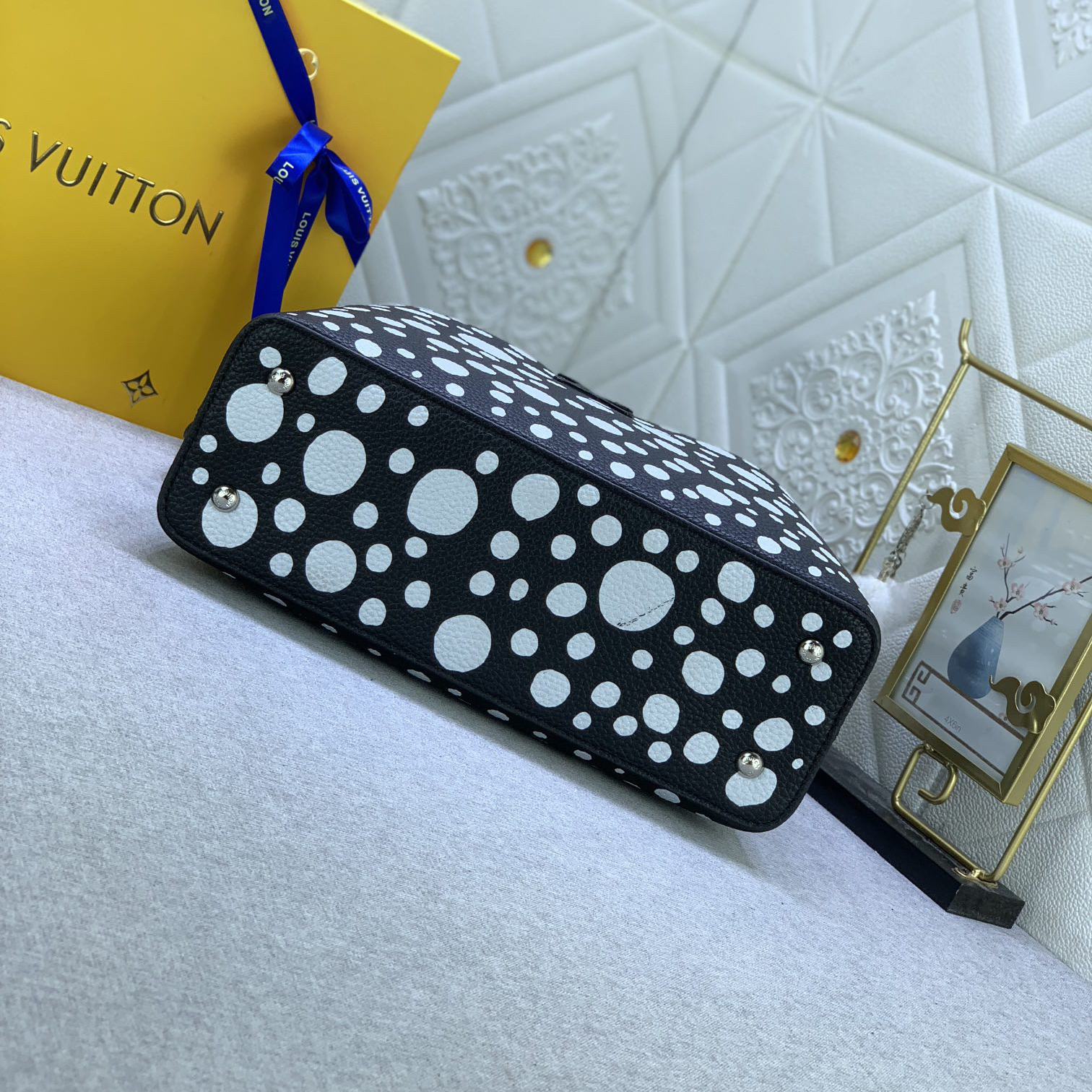 LV Designer Bagss Luxury Bag Classic Handbag Both The Chain And Adjustable Leather Shoulder Strap Can Be Disassembled The Canvas Surface Iconic Polka Dots Of Women Fashion Bag High Quality Leather Bag