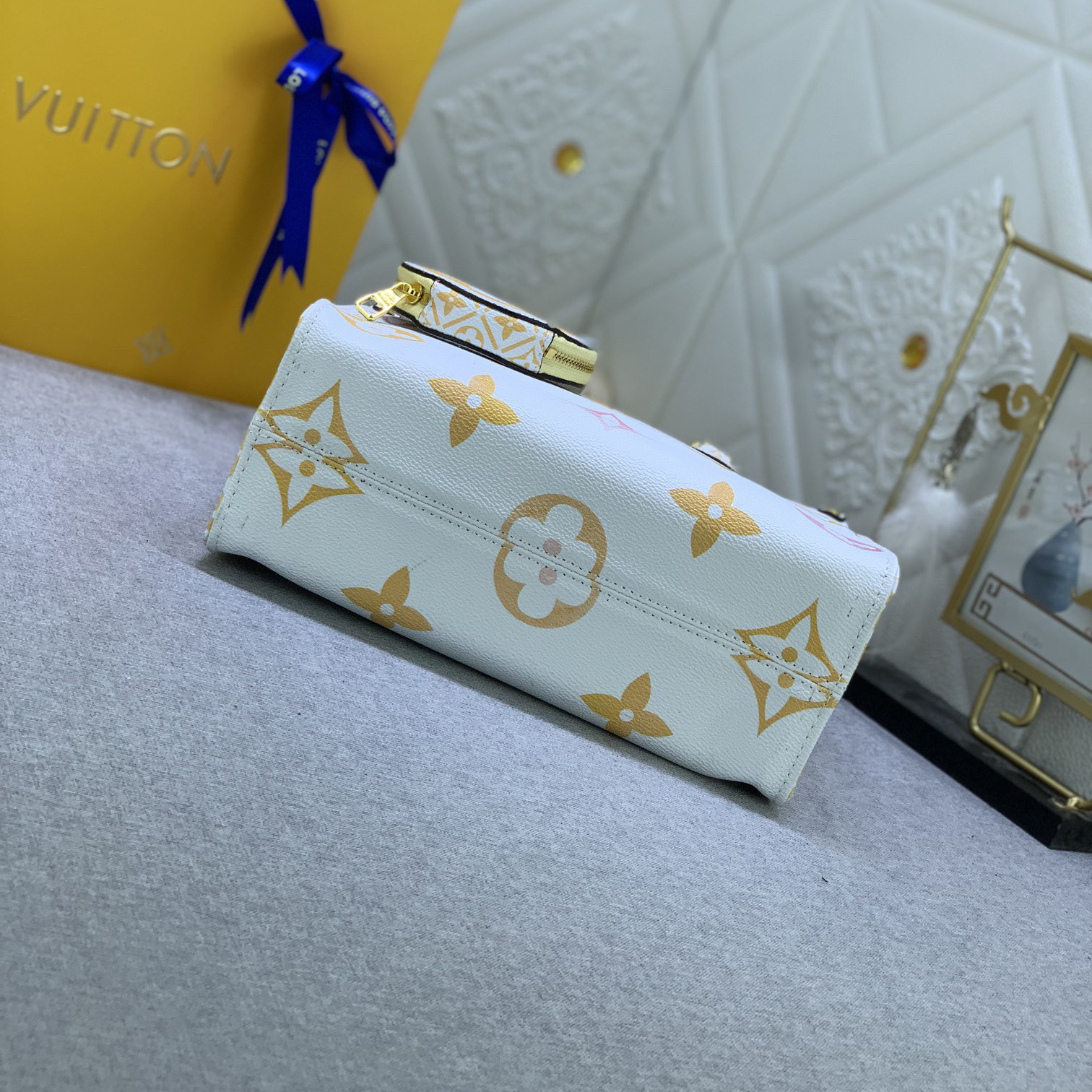 LV High Quality Women Shoulder Bags Luxury Canvas Rendering New Gradient Color Tone Ladies Clutch Bag Detachable Round Zero, Detachable Jacquard Shoulder Straps Shoulder Tote Female Purse Wallet Hand Bag