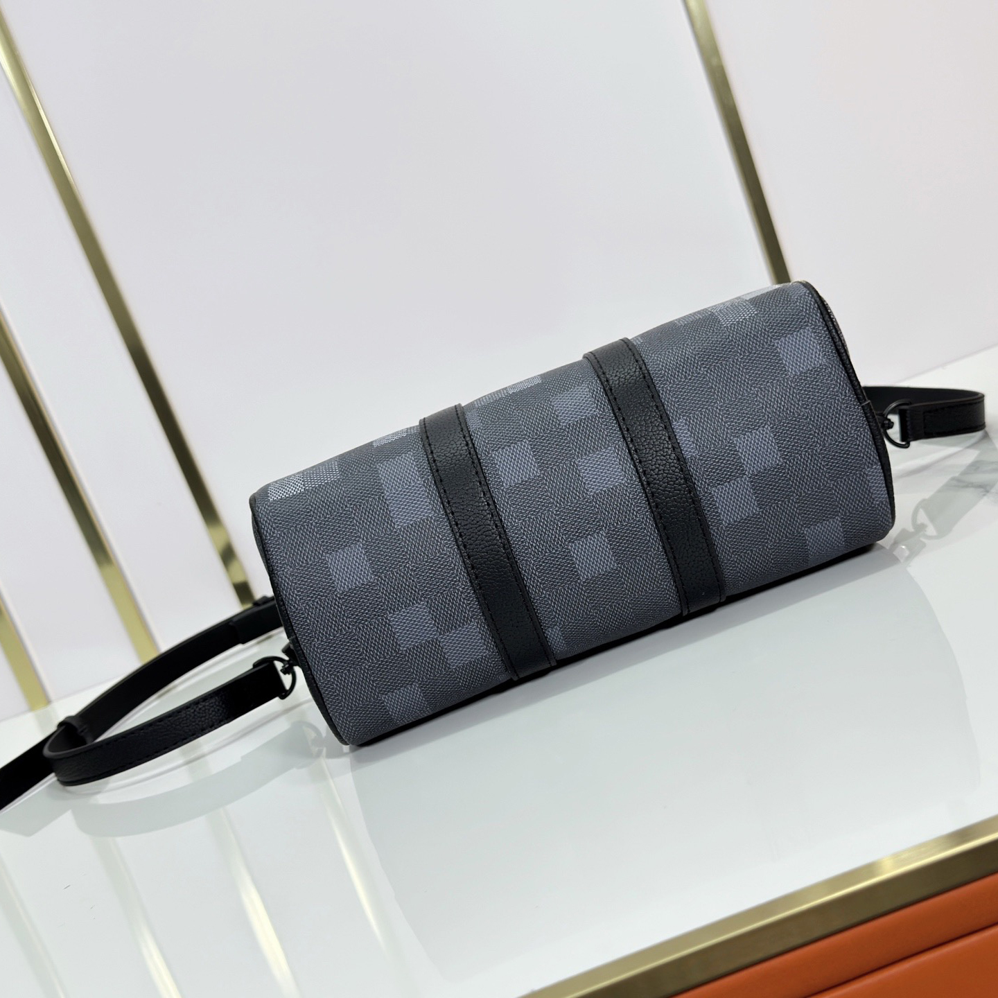 LV The Classic Silhouette Of High Quality Women Shoulder Bags Luxury Travel Bags Is Made Of Monogram Embossed Taurillon Leather With Leather Handles And Detachable Shoulder Straps Monogram Reverse Shoulder Tote Female Purse Wallet Hand Bag