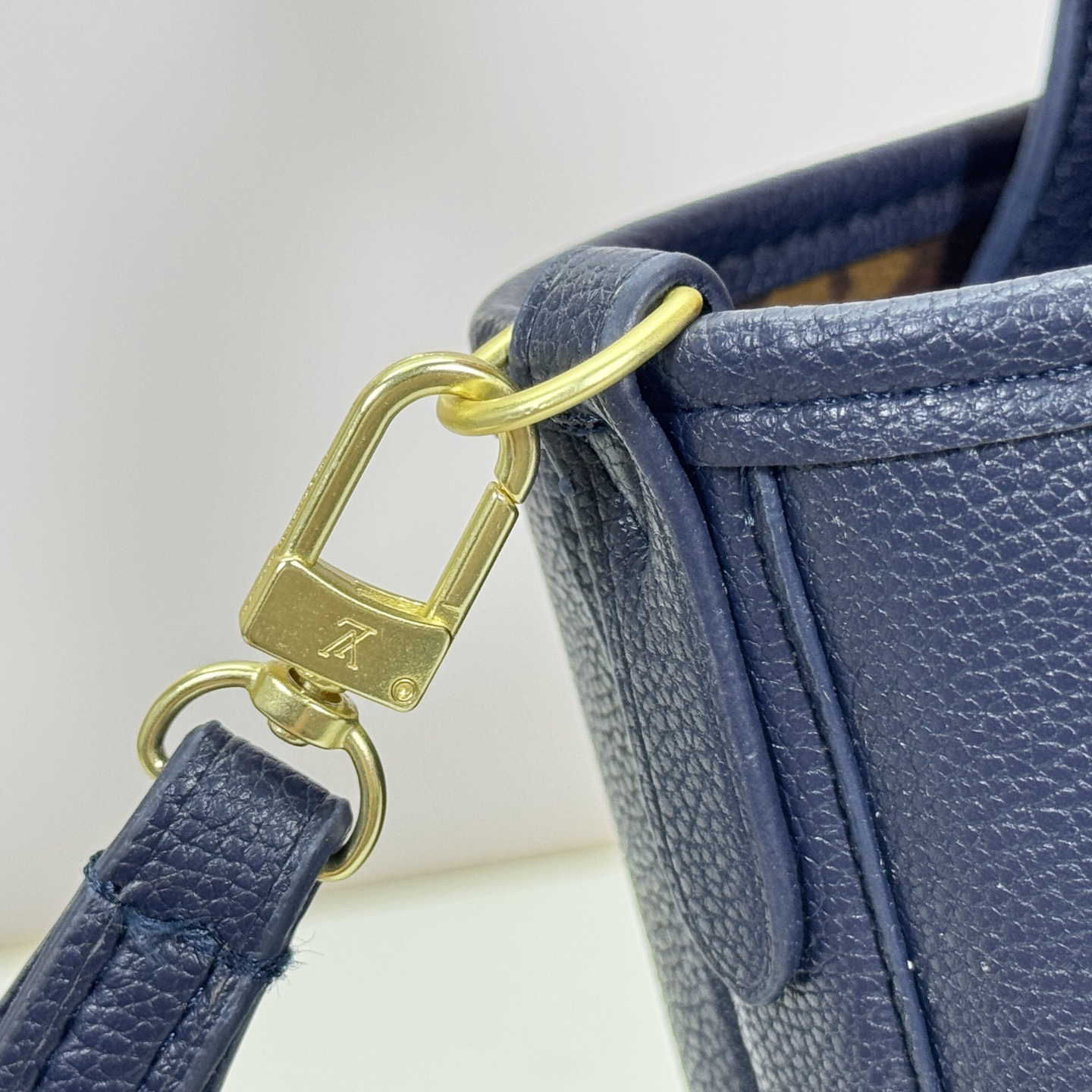 LV High Quality Women Shoulder Bags Luxury Classic Design Double Sided Version Canvas And Grain Leather Decor Front And Back Detachable Shoulder Straps For Easy Cross Shoulder Strap Monogram Reverse Shoulder Tote Female Purse Wallet Hand Bag