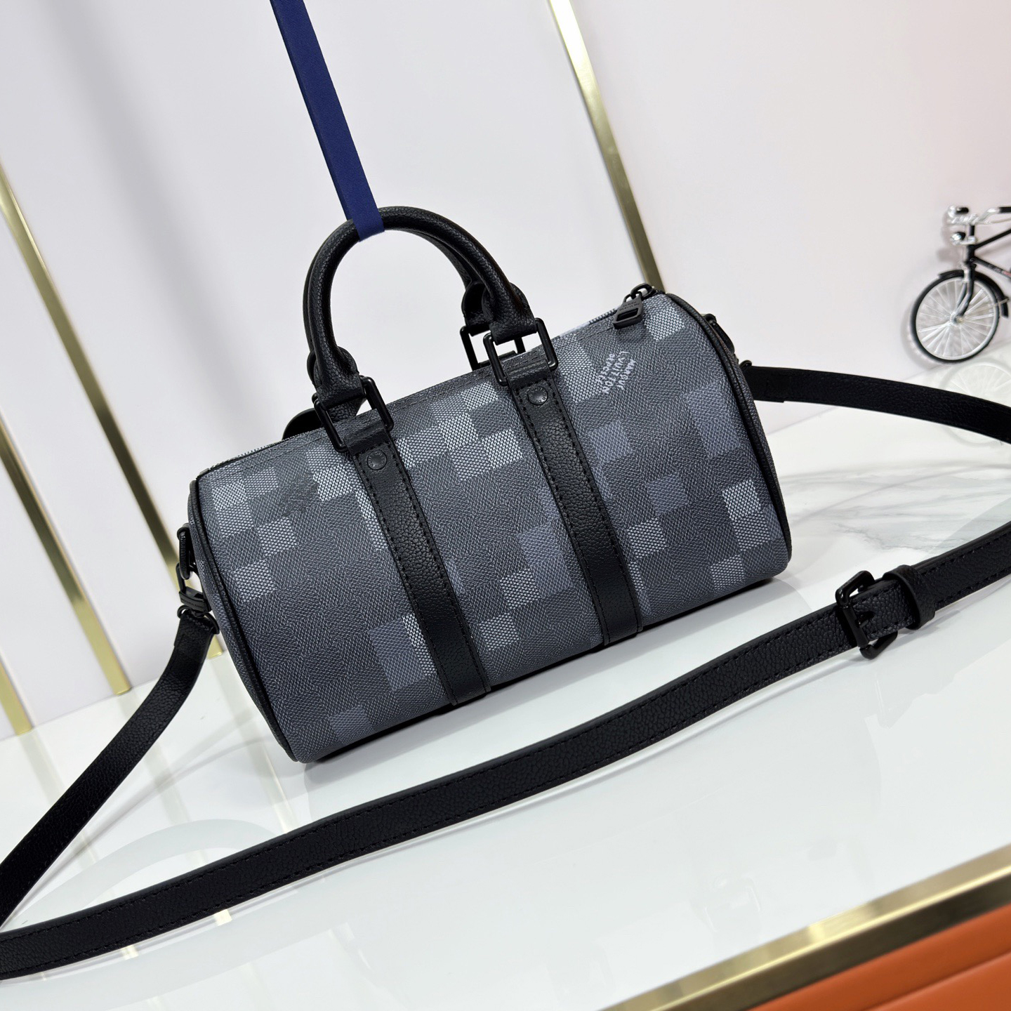 LV The Classic Silhouette Of High Quality Women Shoulder Bags Luxury Travel Bags Is Made Of Monogram Embossed Taurillon Leather With Leather Handles And Detachable Shoulder Straps Monogram Reverse Shoulder Tote Female Purse Wallet Hand Bag