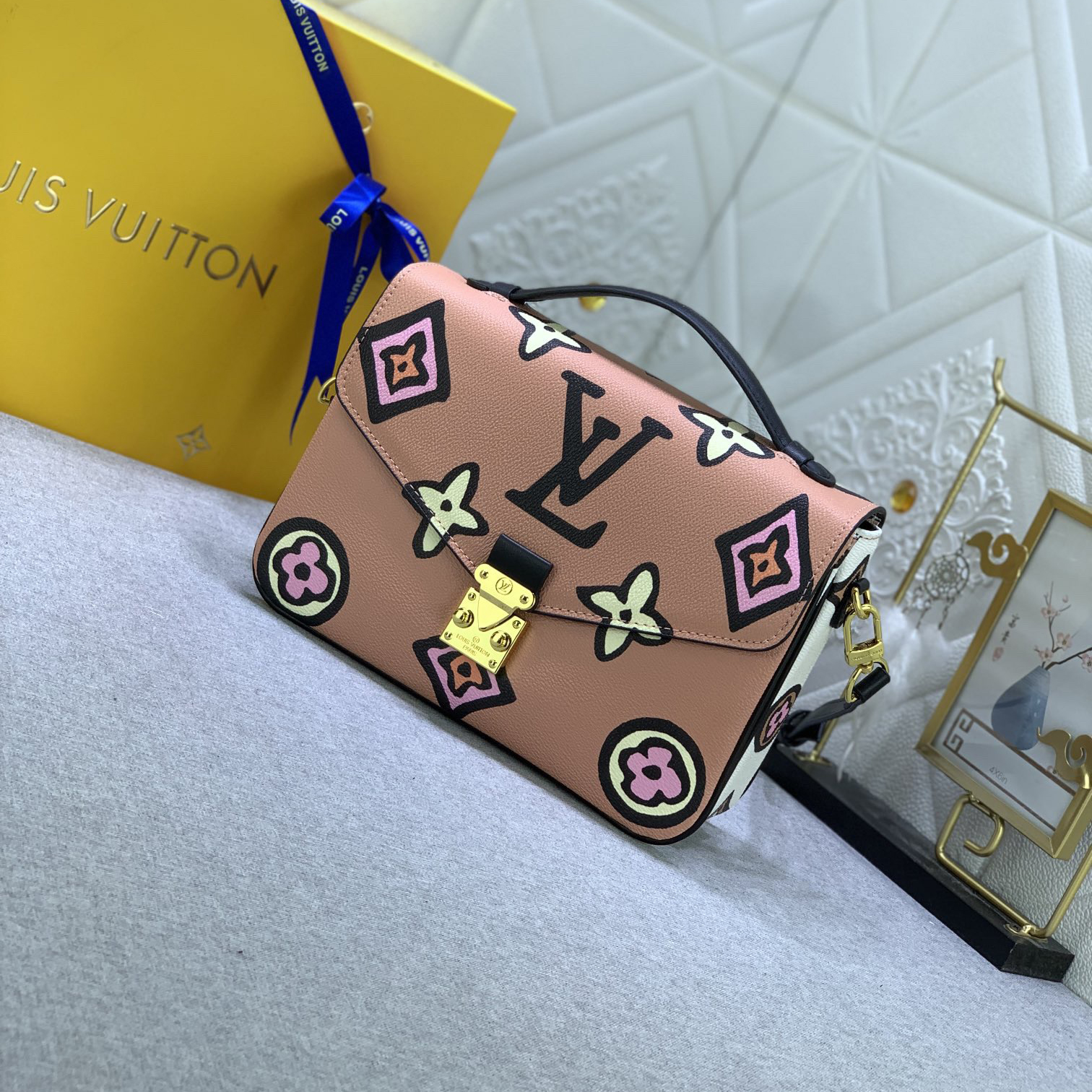 LV High Quality Women Shoulder Bags Luxury Postman Bag Is Made Of Soft Monogram Canvas Material Ladies Clutch Bag Shoulder Tote Female Purse Wallet Hand Bag