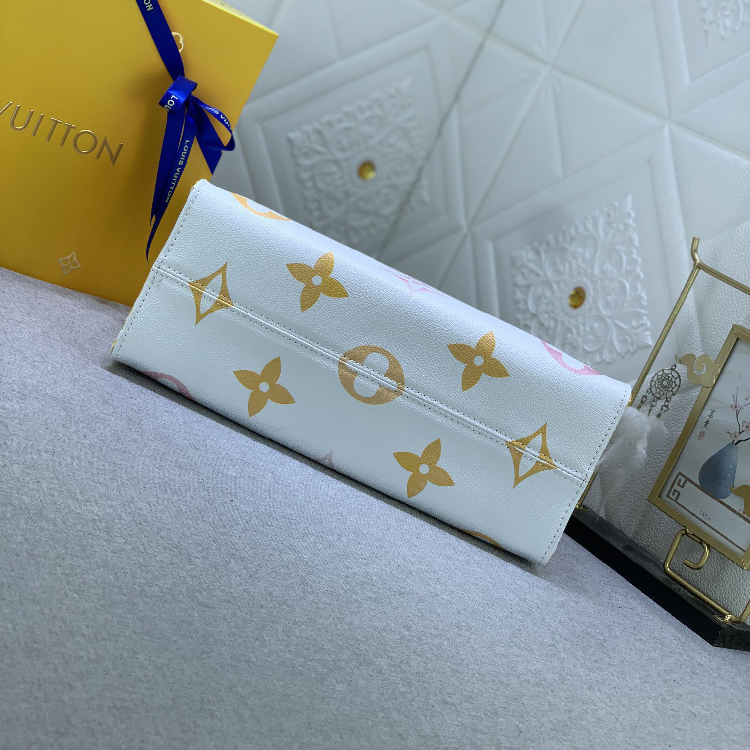 LV High Quality Women Shoulder Bags Luxury Canvas Rendering New Gradient Color Tone Ladies Clutch Bag Detachable Round Zero, Detachable Jacquard Shoulder Straps Shoulder Tote Female Purse Wallet Hand Bag