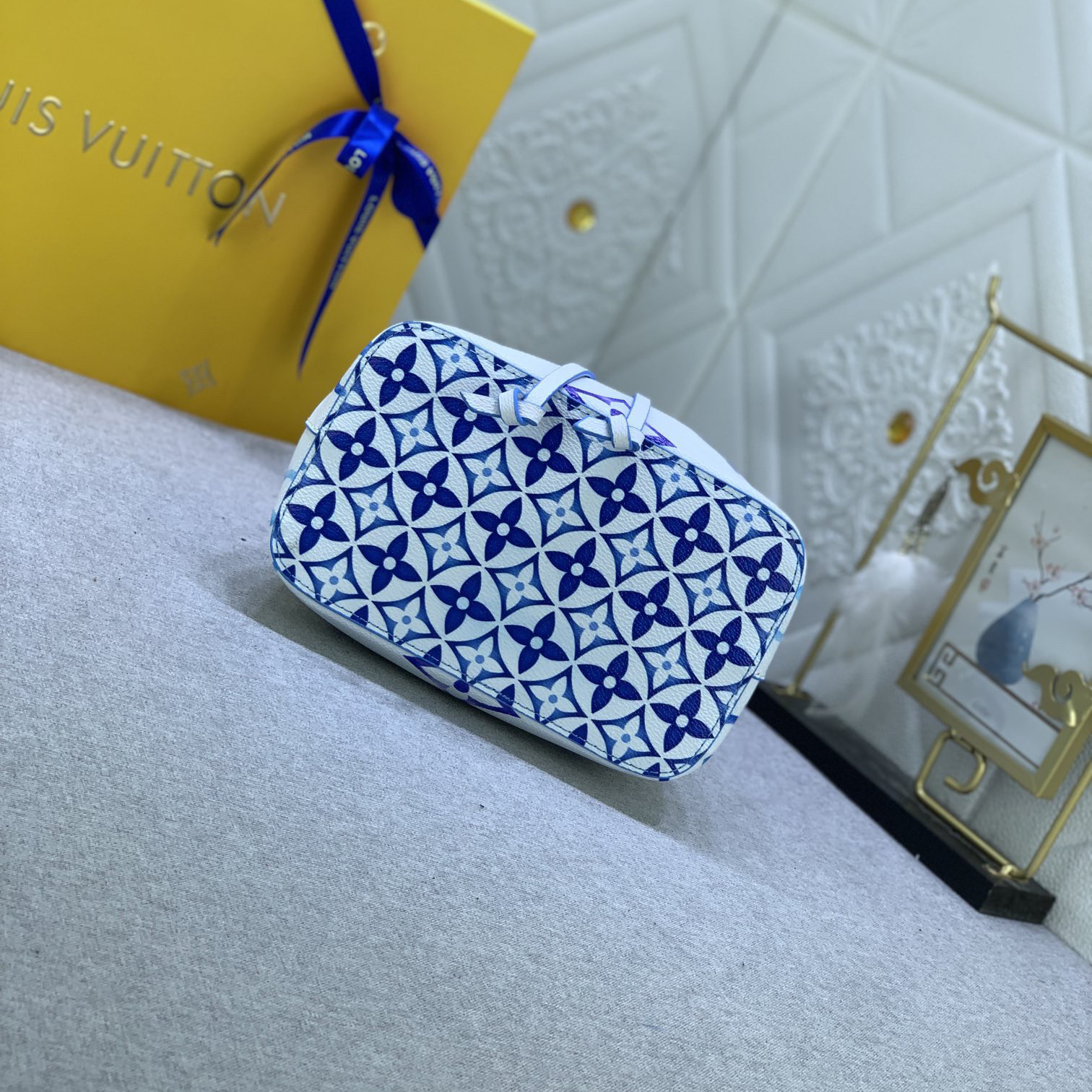 LV High Quality Women Shoulder Bags Luxury Bucket Bags Are Made Of Elegant Canvas Depicting Giant Monogram Print With Drawstring And Central Buckle. The Inner Bag Is Ladies Clutch Bag Shoulder Tote Female Purse Wallet Hand Bag