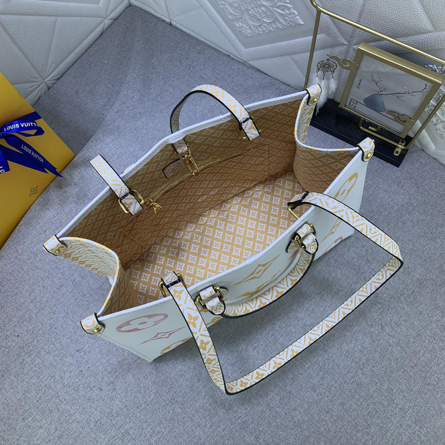 LV High Quality Women Shoulder Bags Luxury Canvas Rendering New Gradient Color Tone Ladies Clutch Bag Detachable Round Zero, Detachable Jacquard Shoulder Straps Shoulder Tote Female Purse Wallet Hand Bag